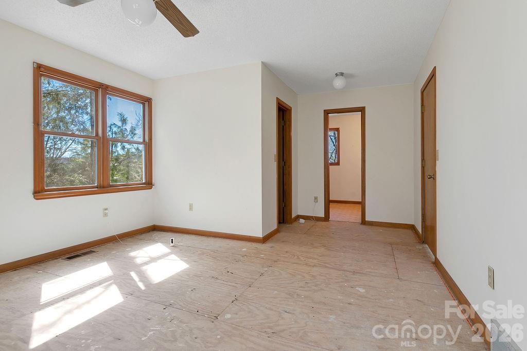 416 Kanasgowa Drive — Brevard