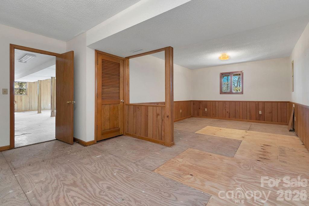 416 Kanasgowa Drive — Brevard