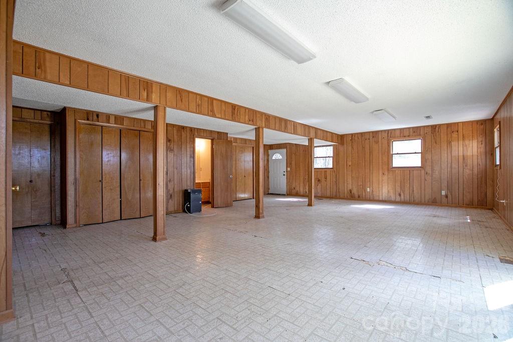 416 Kanasgowa Drive — Brevard