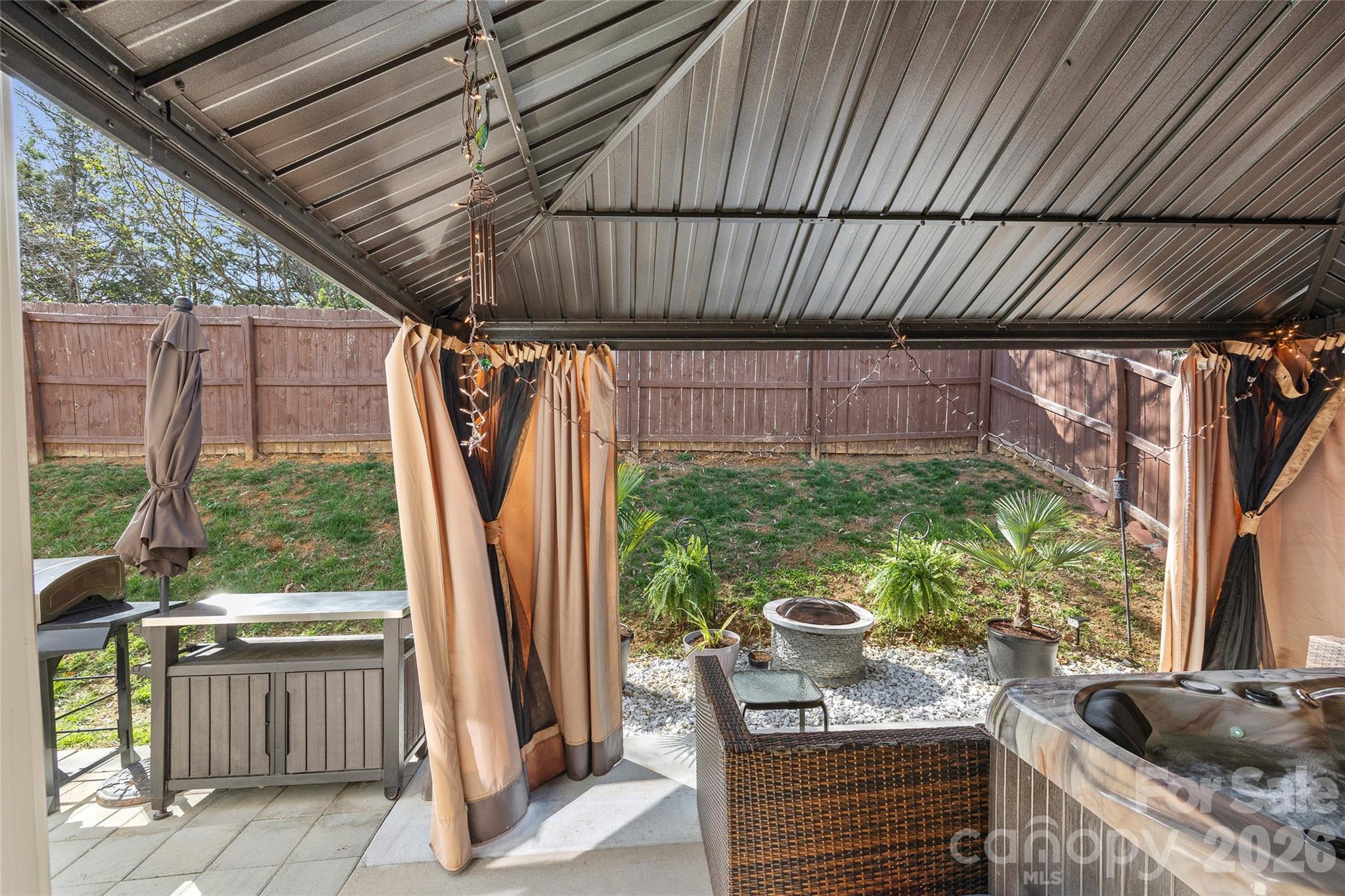621 Rook Road — Charlotte