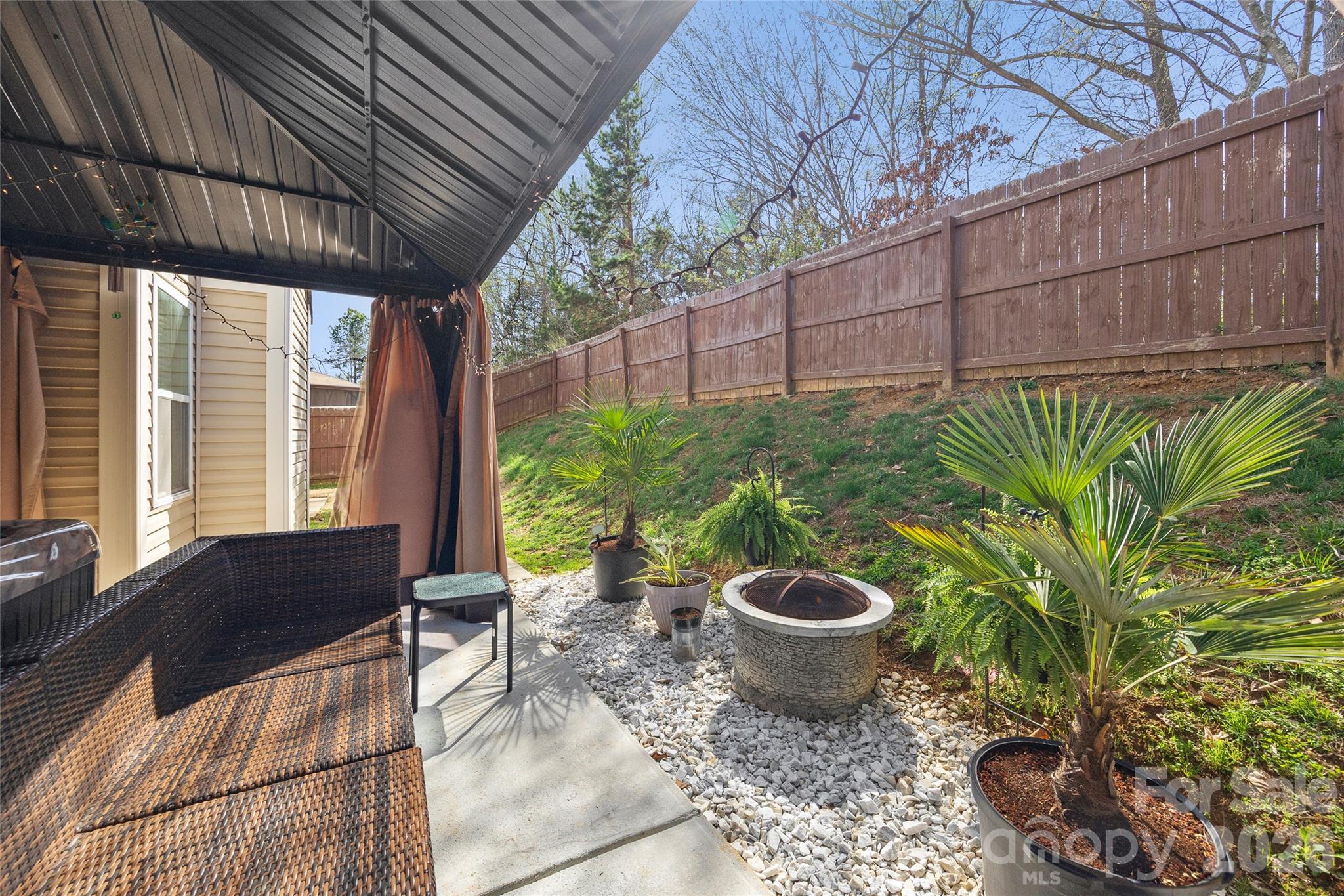 621 Rook Road — Charlotte