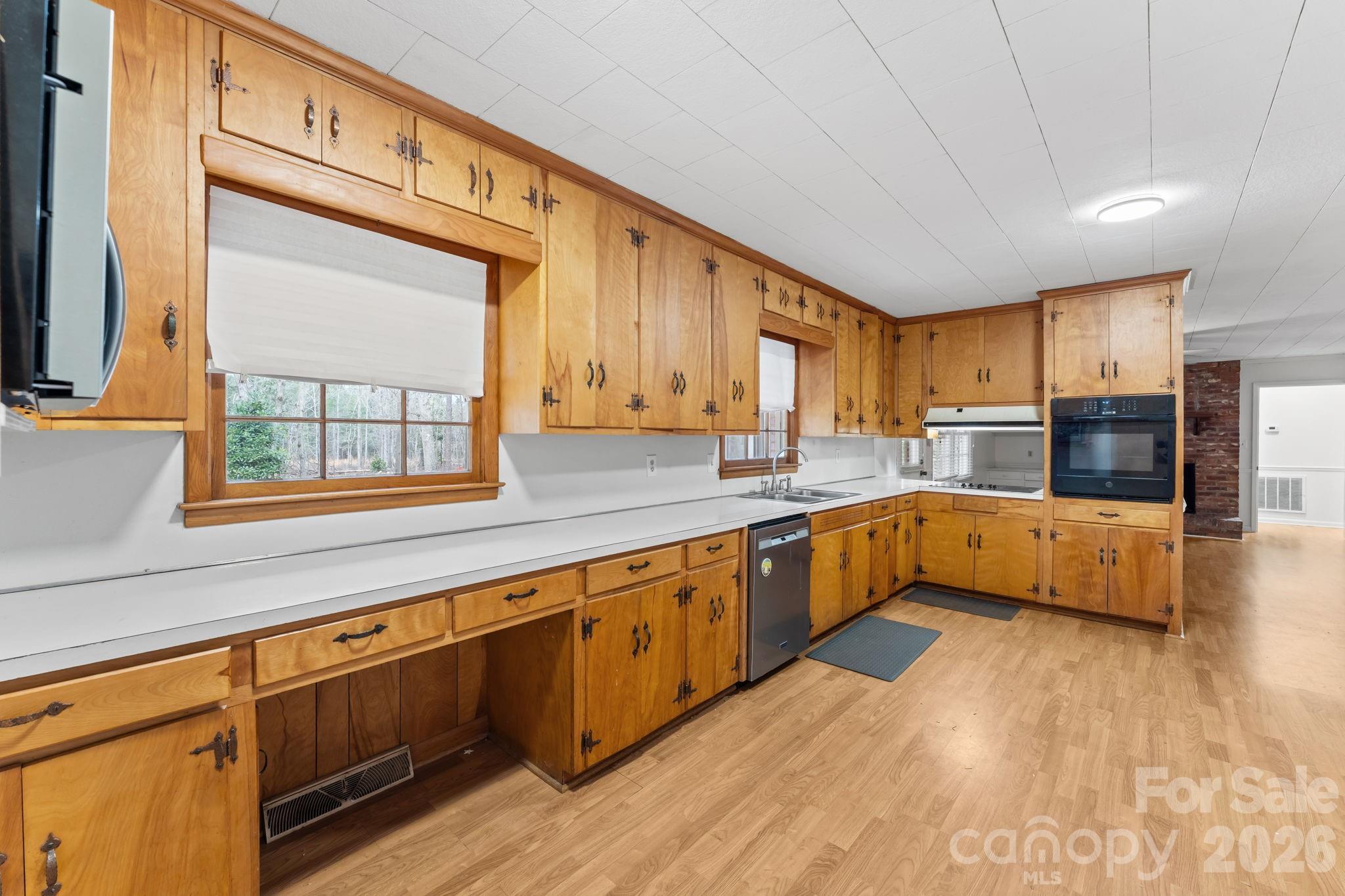 217 Lambert Road — Biscoe