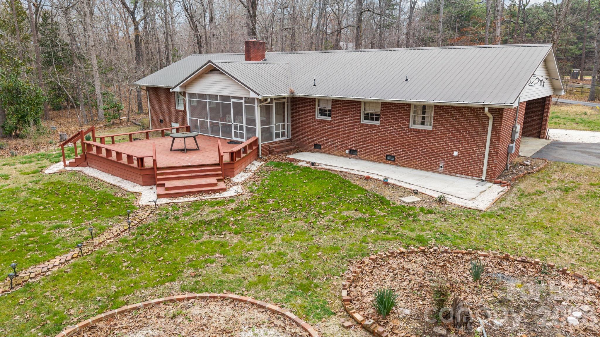 217 Lambert Road — Biscoe