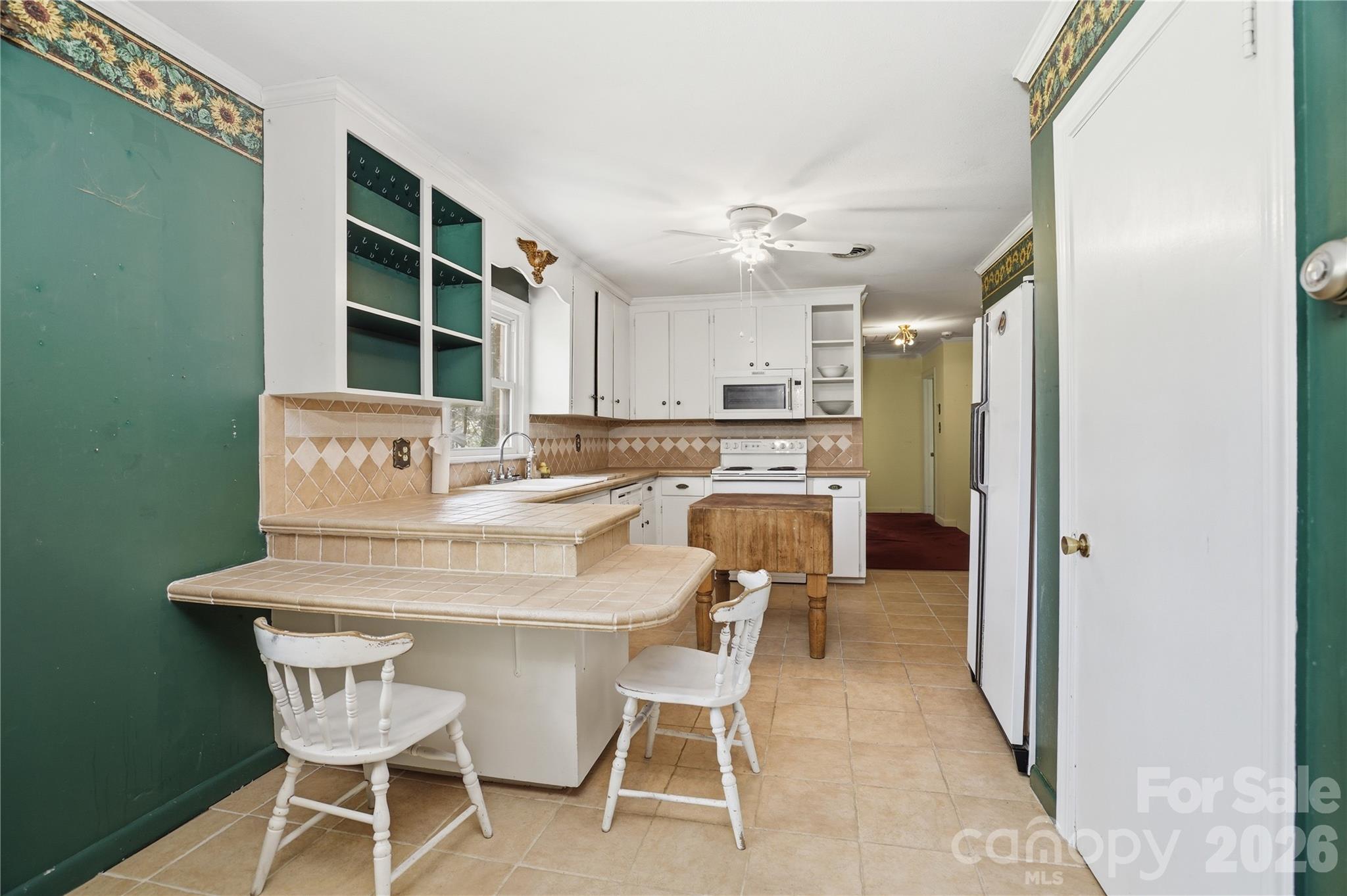 401 E End Avenue — Statesville