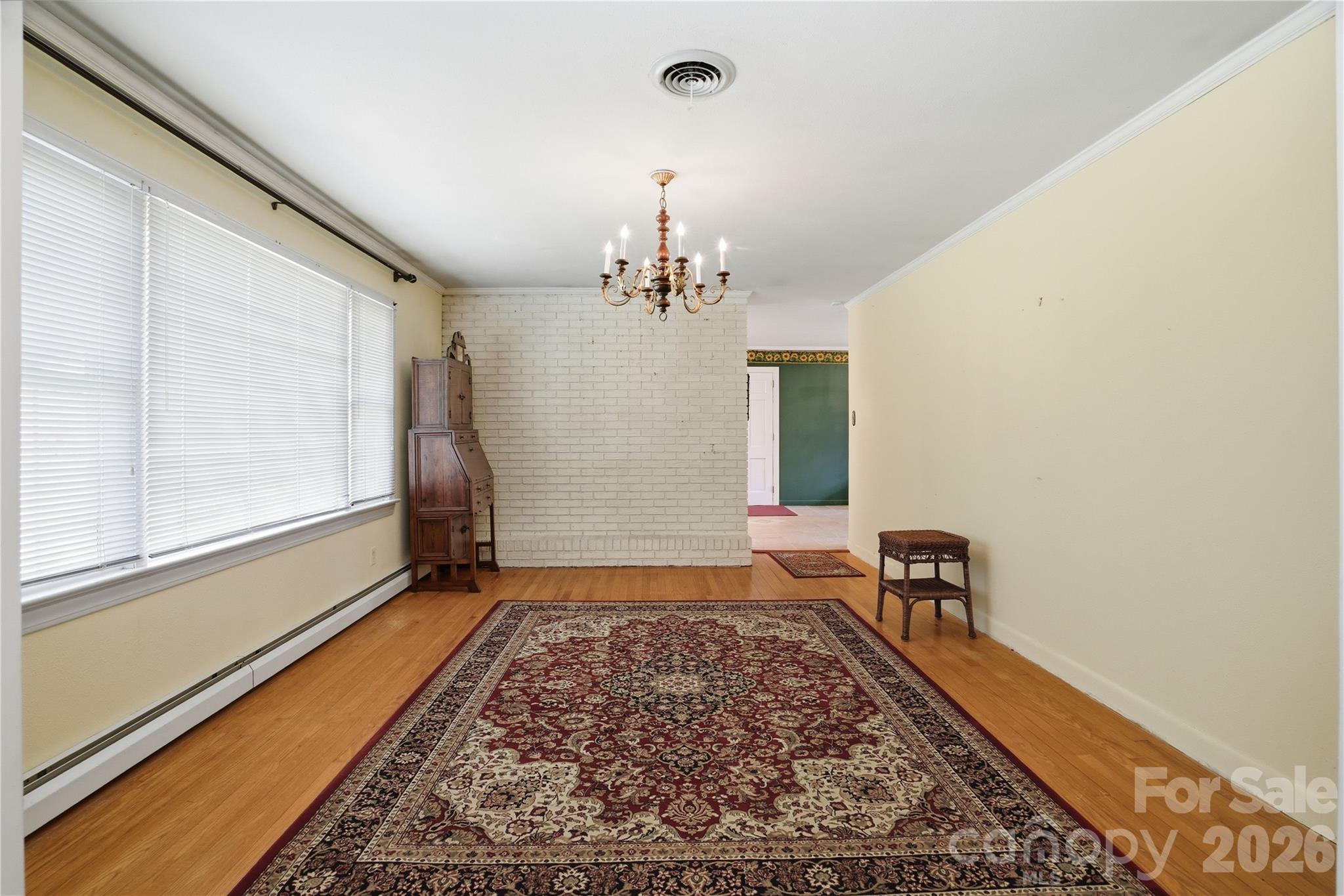 401 E End Avenue — Statesville