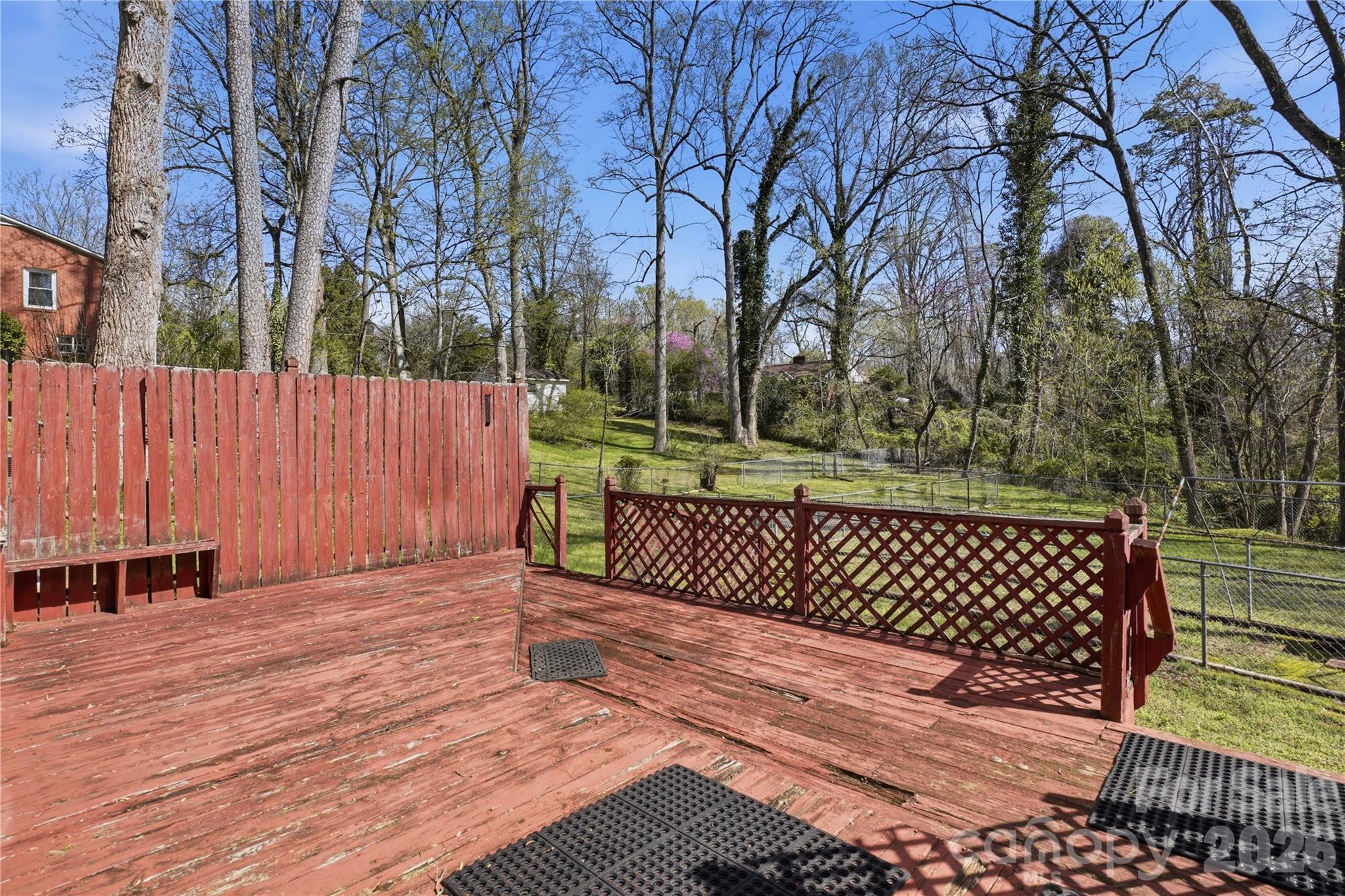 401 E End Avenue — Statesville