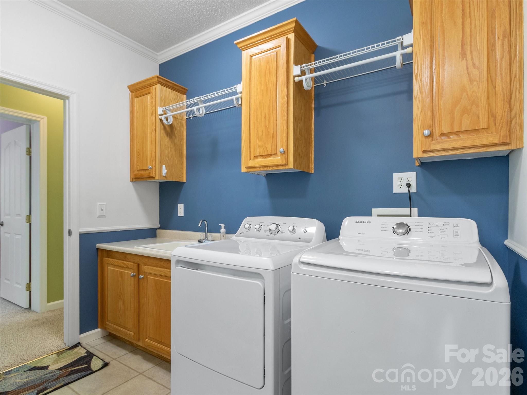 33 Copper Penny Lane — Burnsville