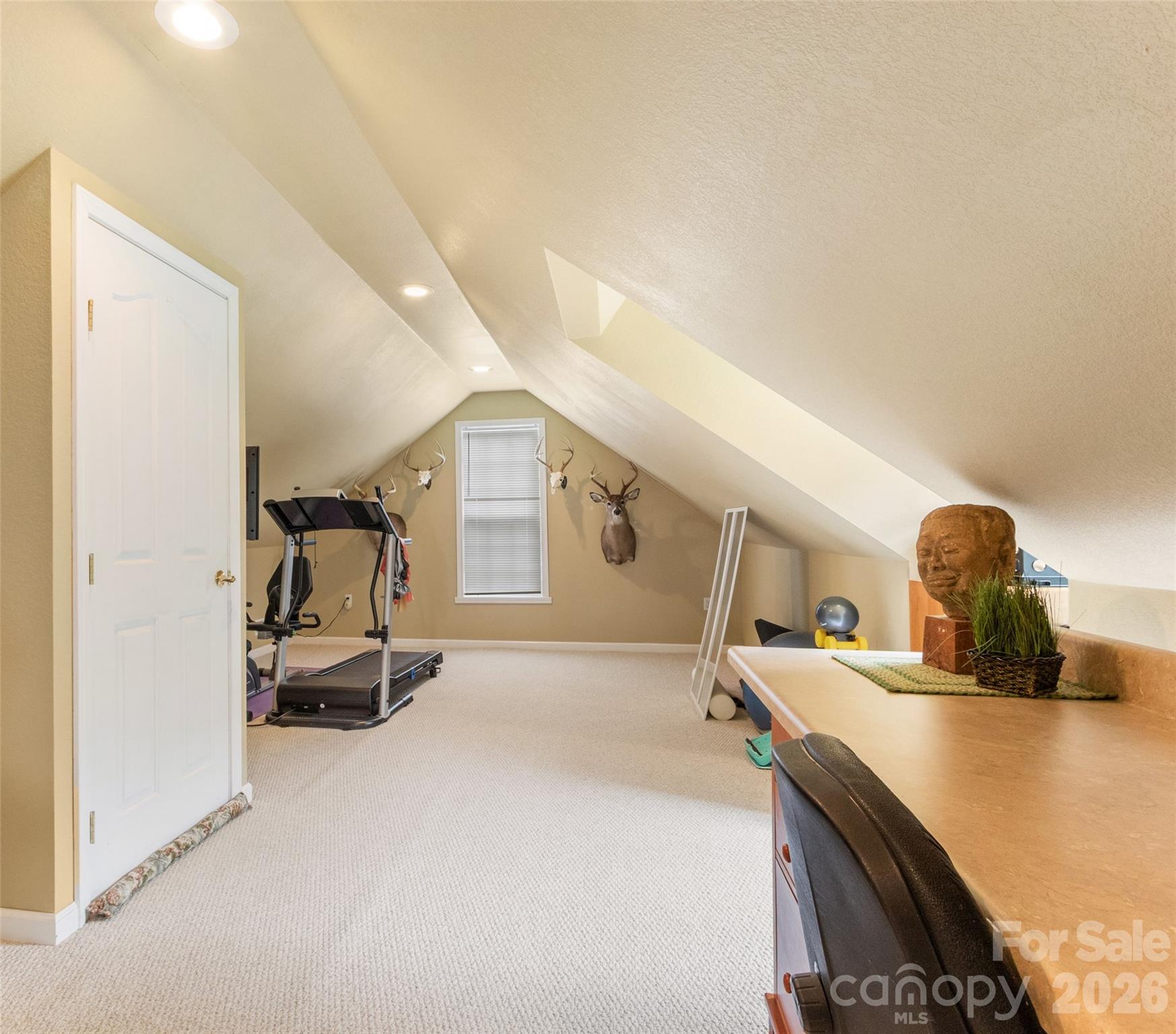 33 Copper Penny Lane — Burnsville