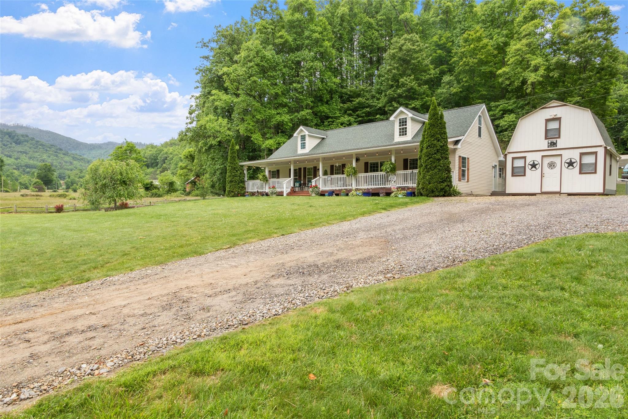 33 Copper Penny Lane — Burnsville