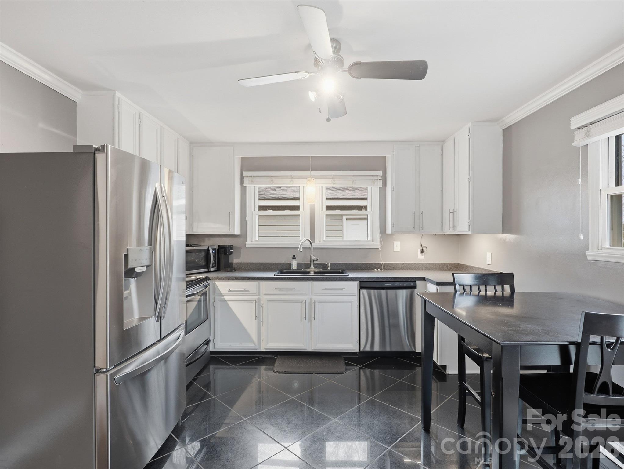 2101 Jackson Street — Belmont