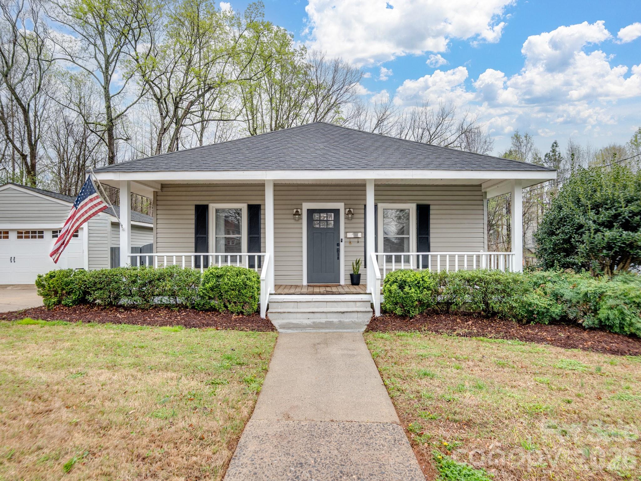 2101 Jackson Street — Belmont