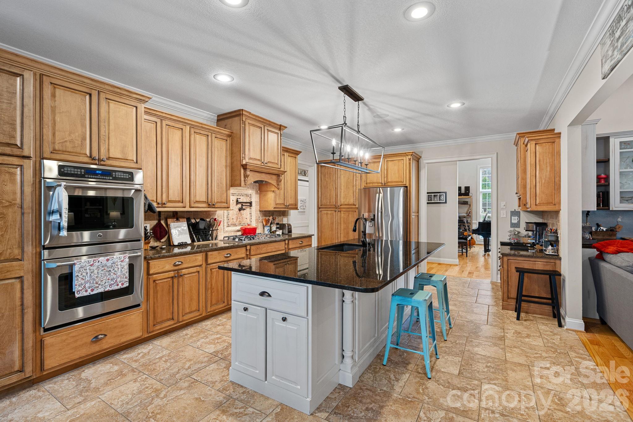 7832 Chapel Creek Drive — Denver