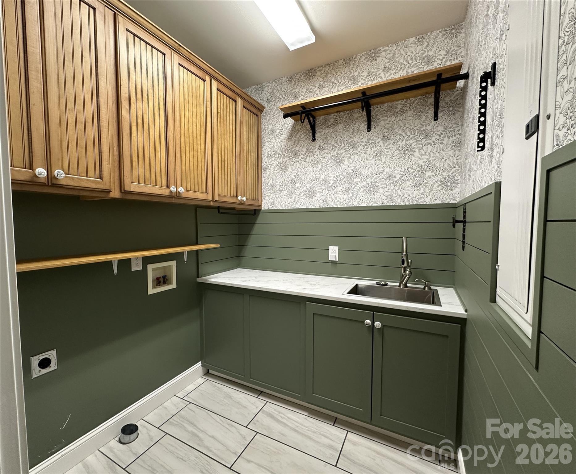 7832 Chapel Creek Drive — Denver