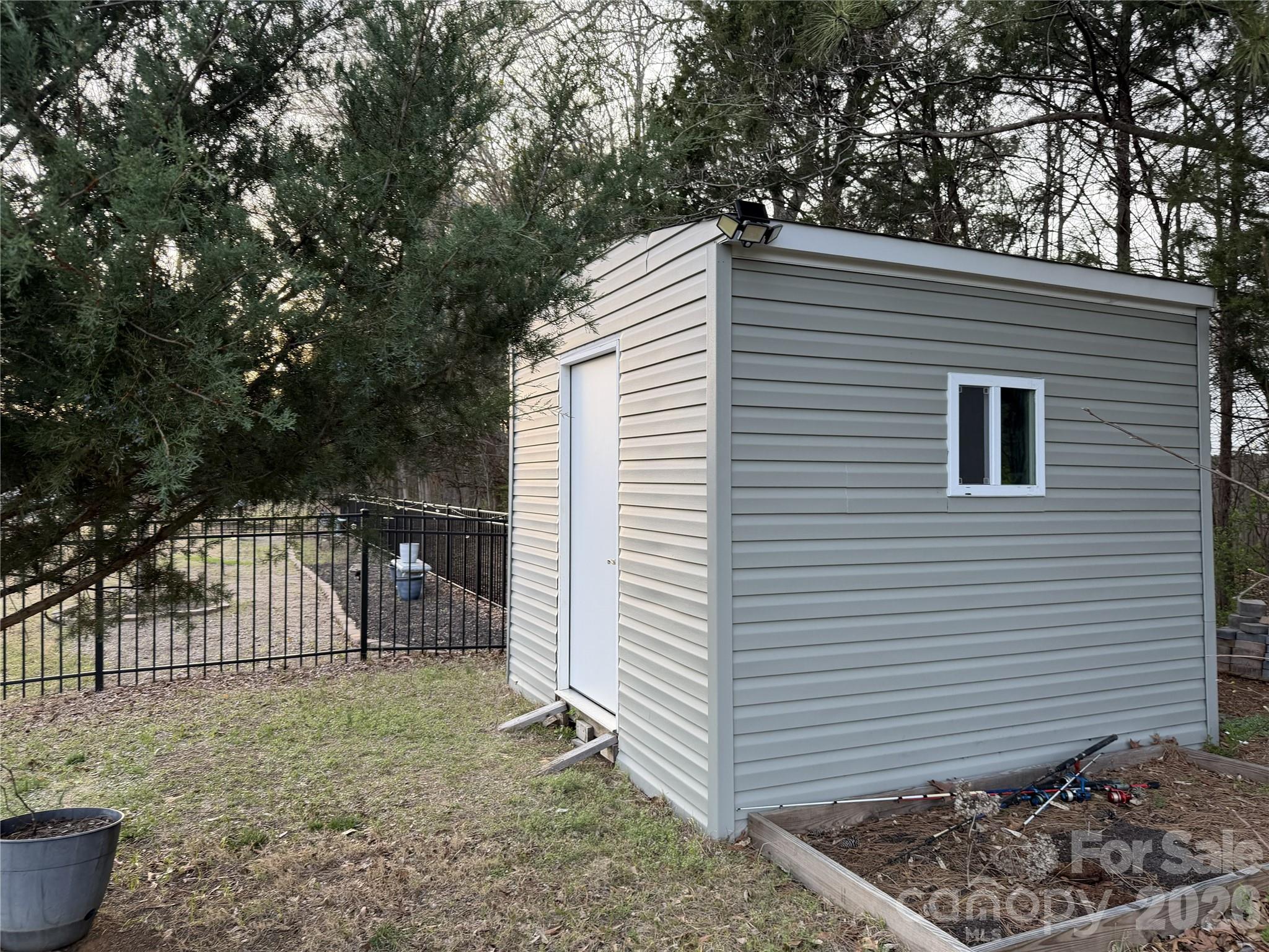 4621 Collingham Drive — Charlotte