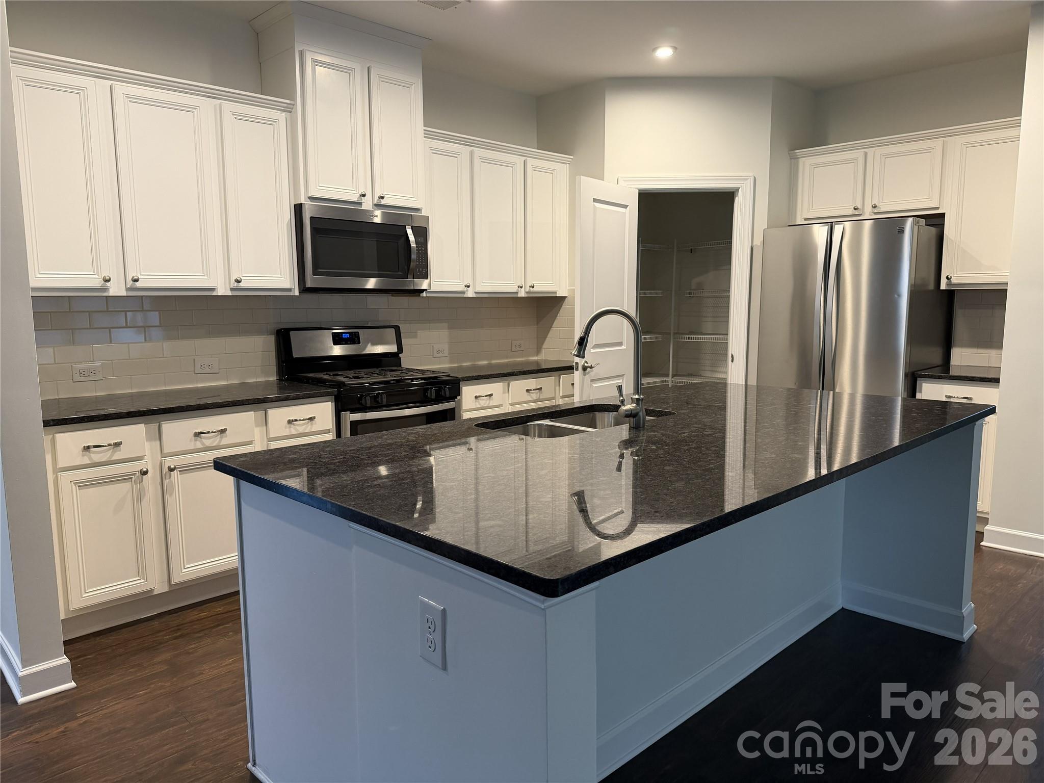 4621 Collingham Drive — Charlotte