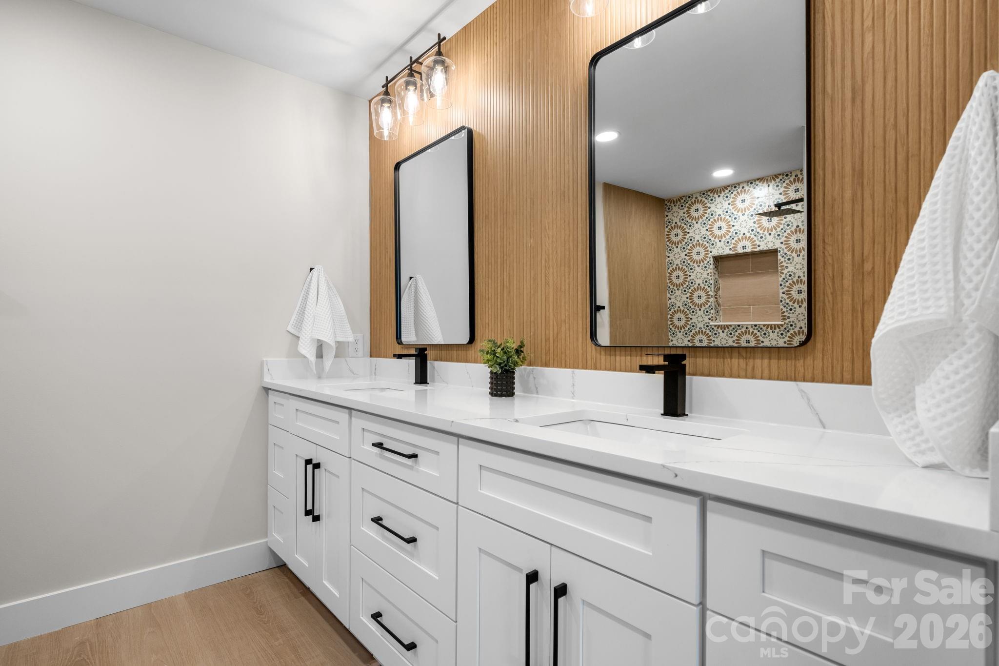 715 Sunridge Drive — Lincolnton
