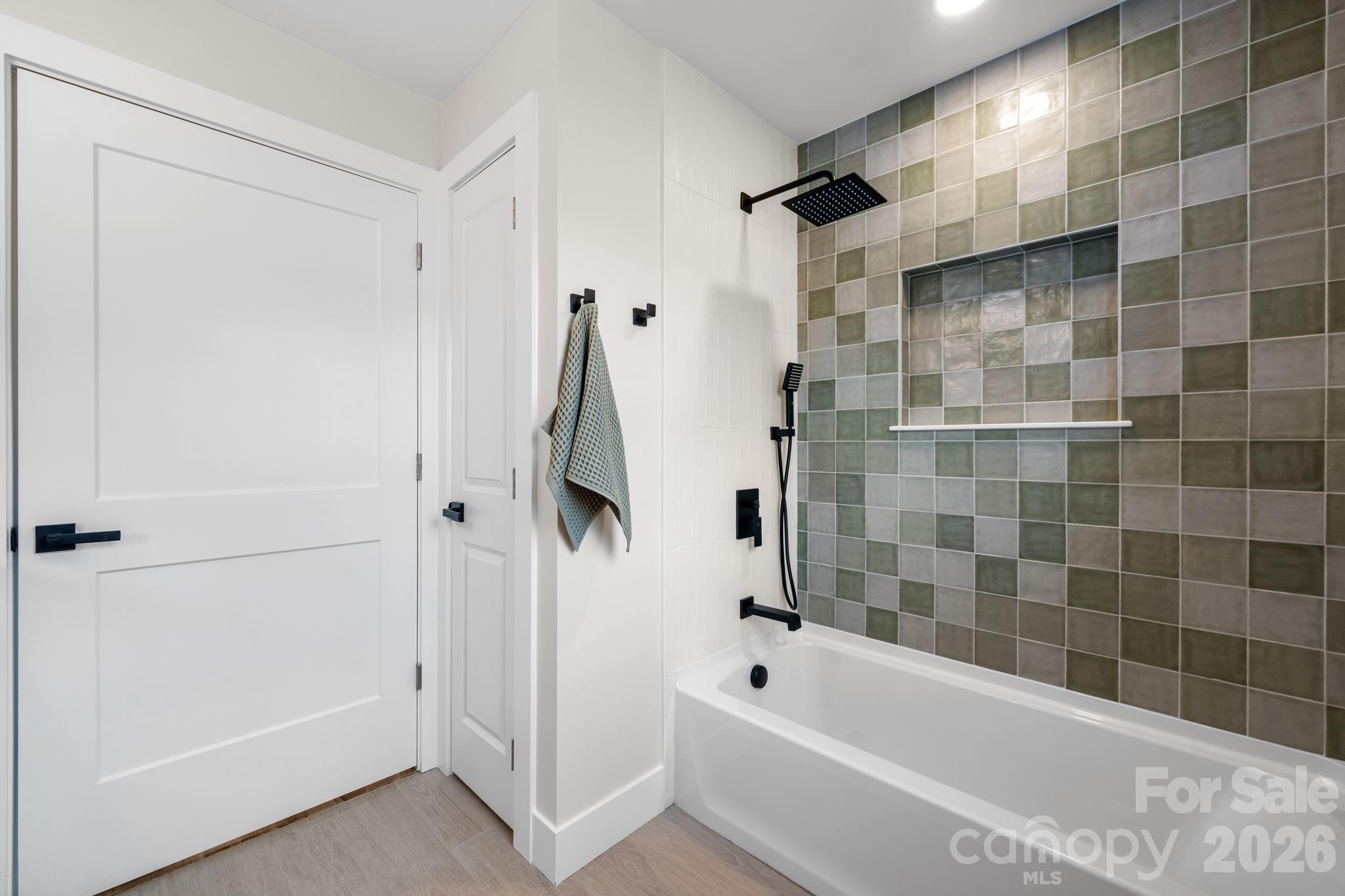 715 Sunridge Drive — Lincolnton