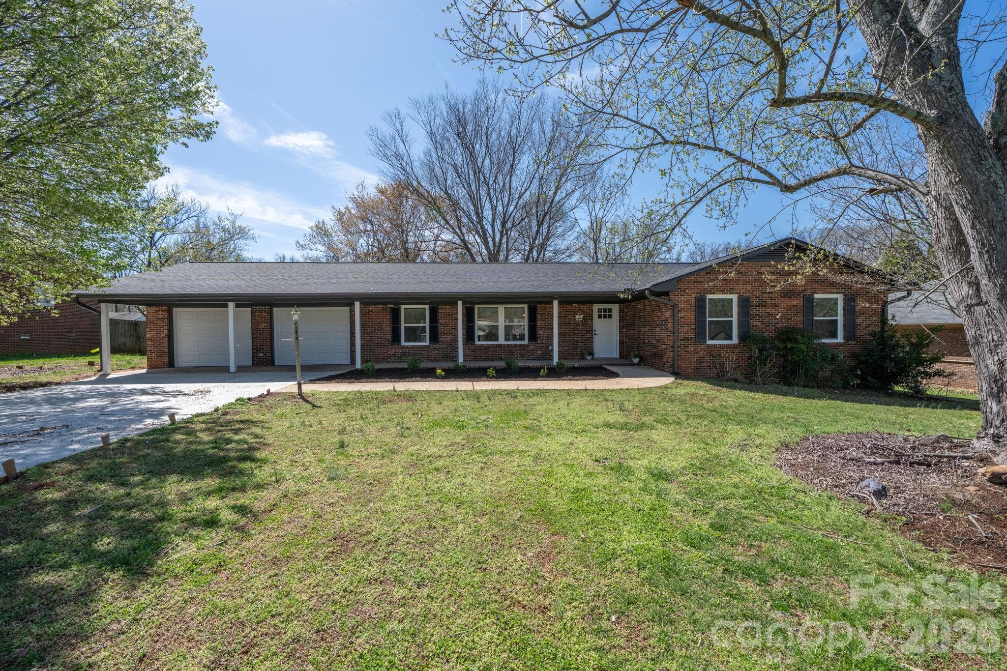 715 Sunridge Drive — Lincolnton