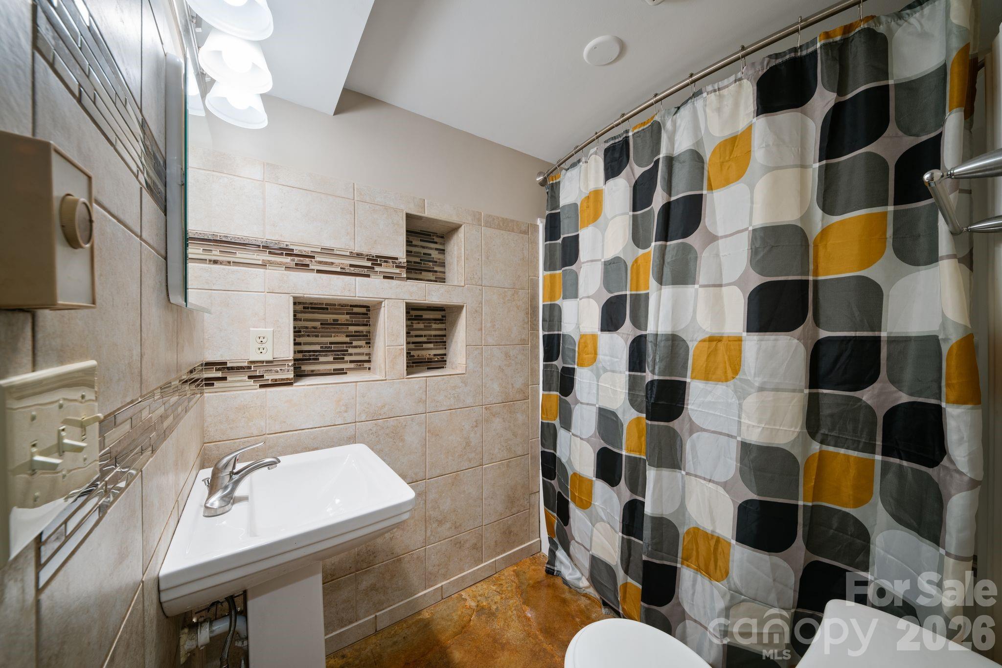 26 Cedar Hill Road — Asheville