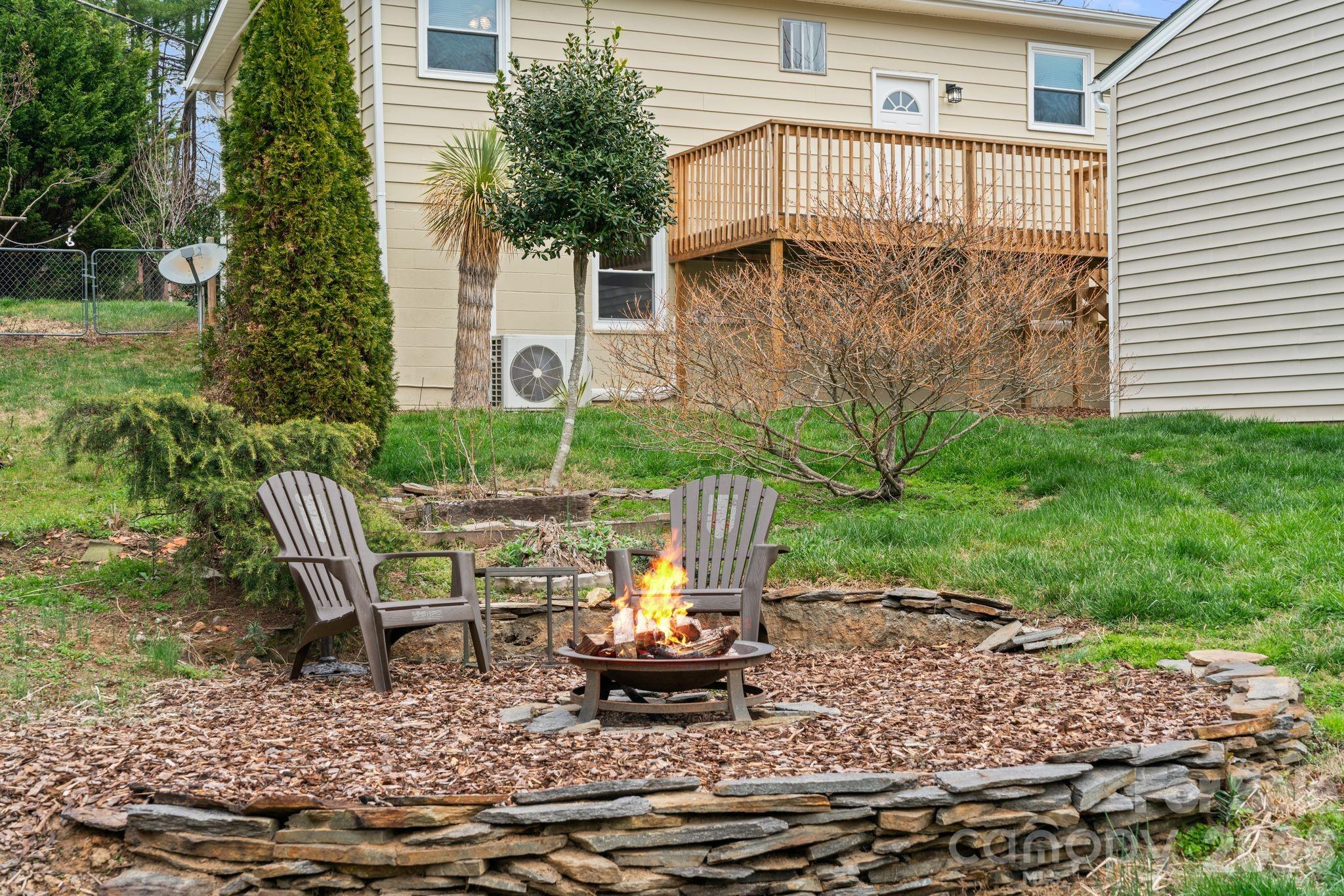 26 Cedar Hill Road — Asheville