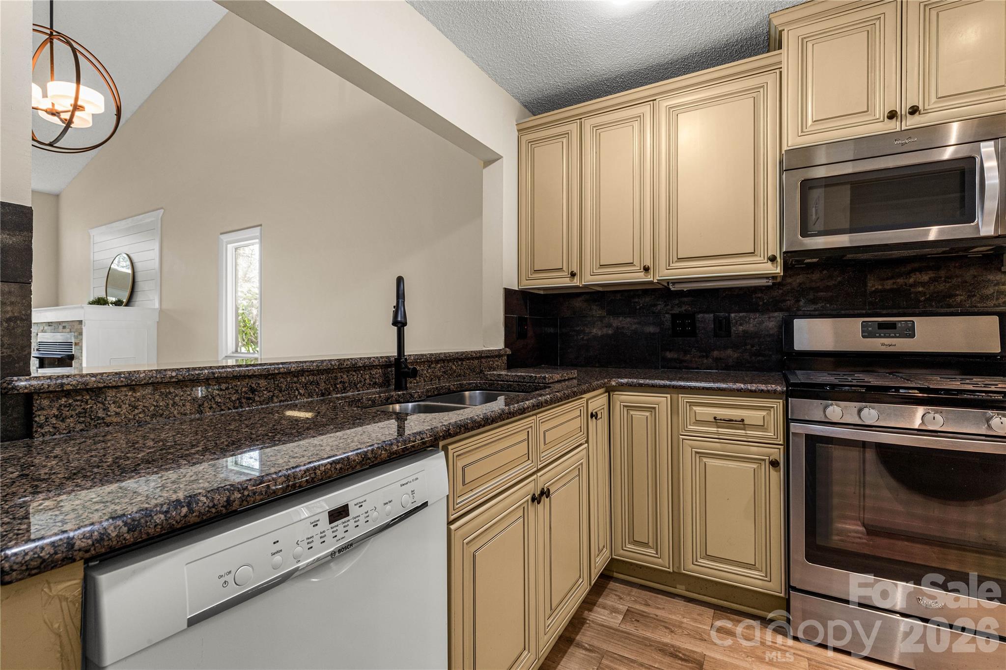 141 Greenridge Road — Clover