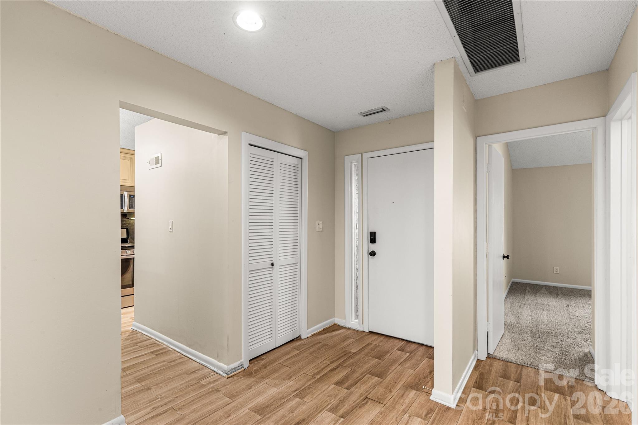 141 Greenridge Road — Clover