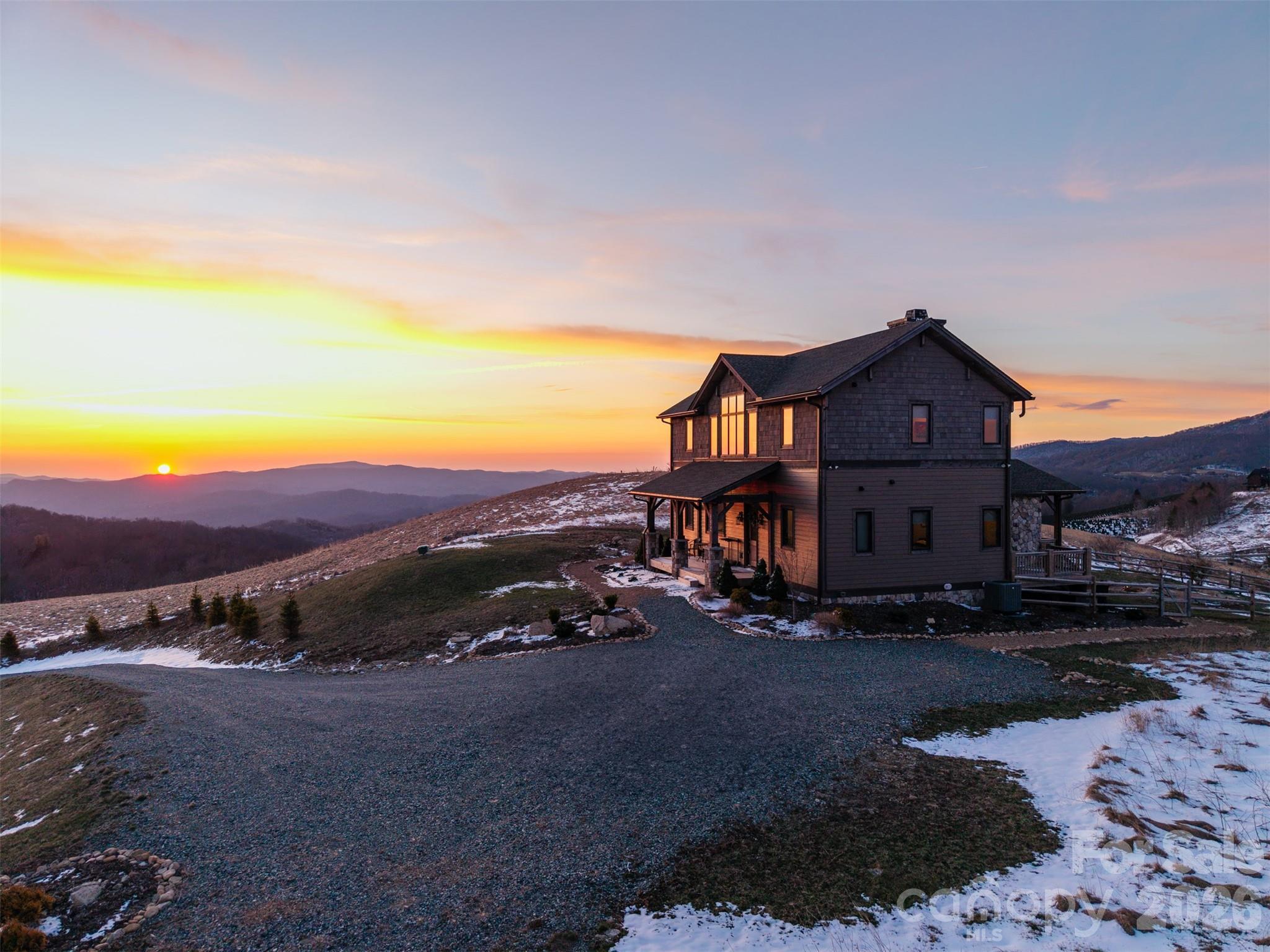 352 Great Sky Drive — Banner Elk