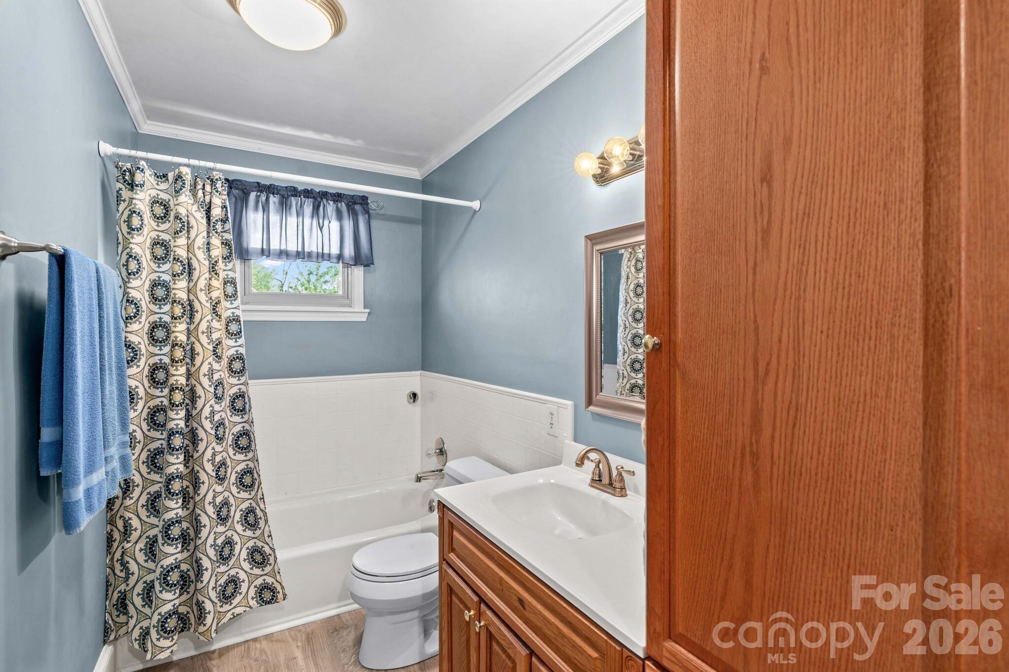 5075 Lakeview Drive — Salisbury