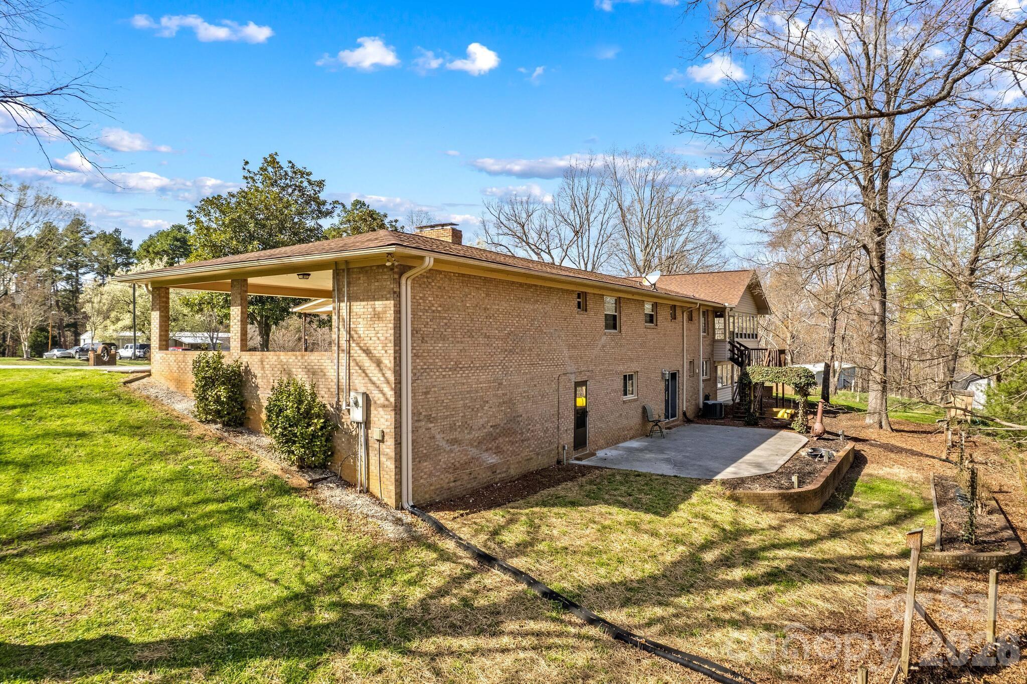 5075 Lakeview Drive — Salisbury