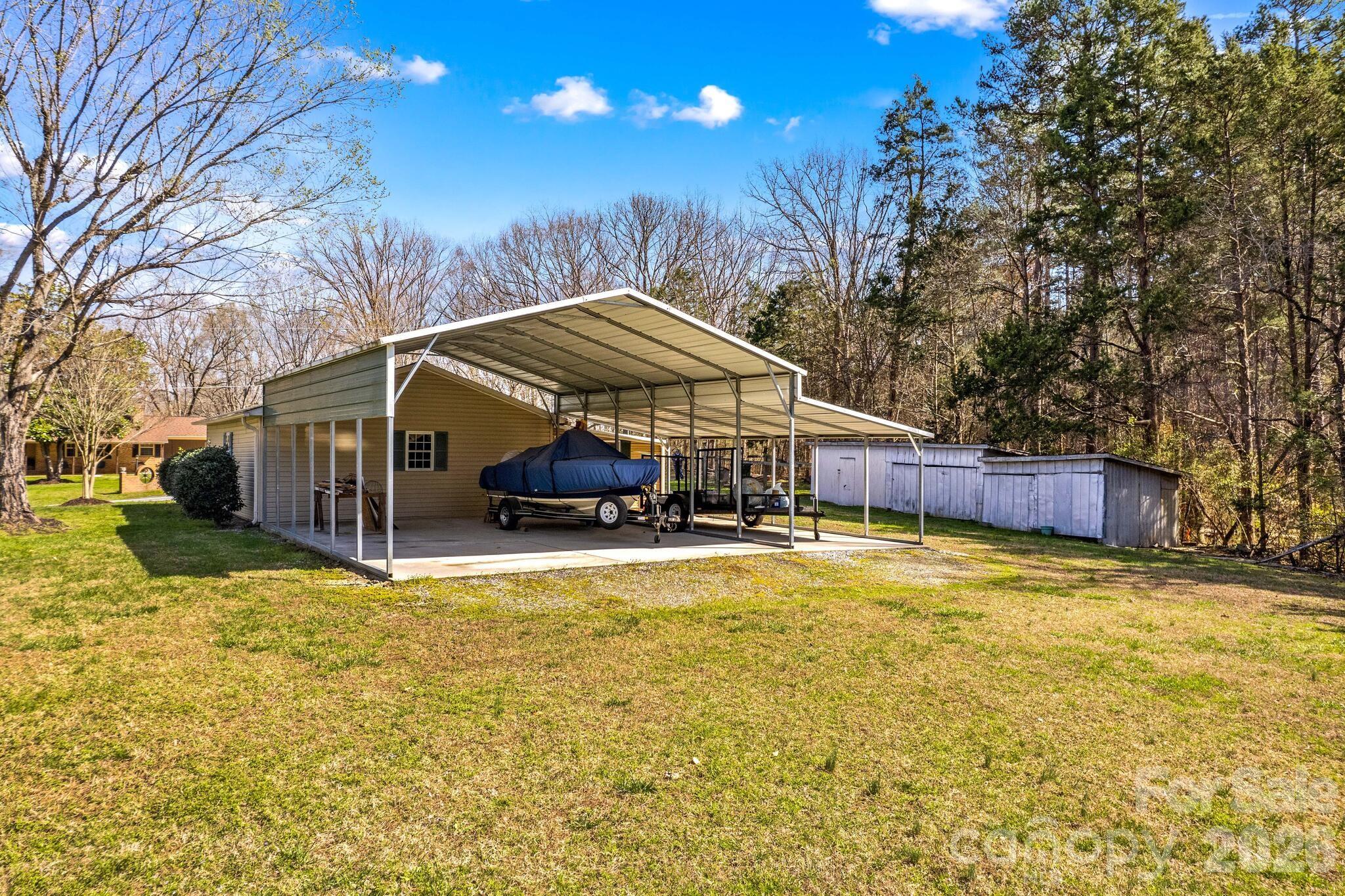 5075 Lakeview Drive — Salisbury