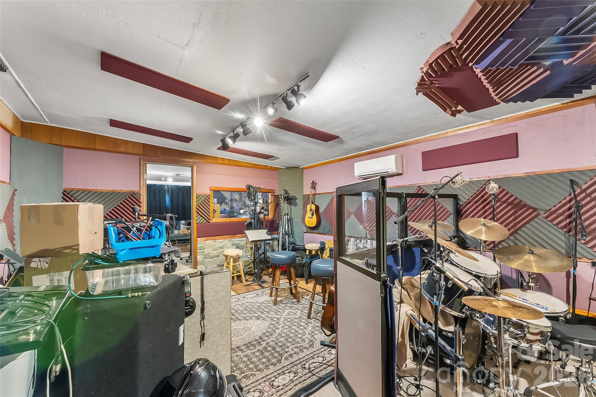 2706 Connelly Springs Road — Granite Falls