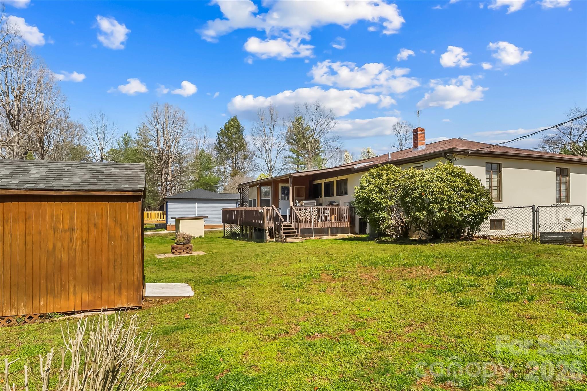 2706 Connelly Springs Road — Granite Falls