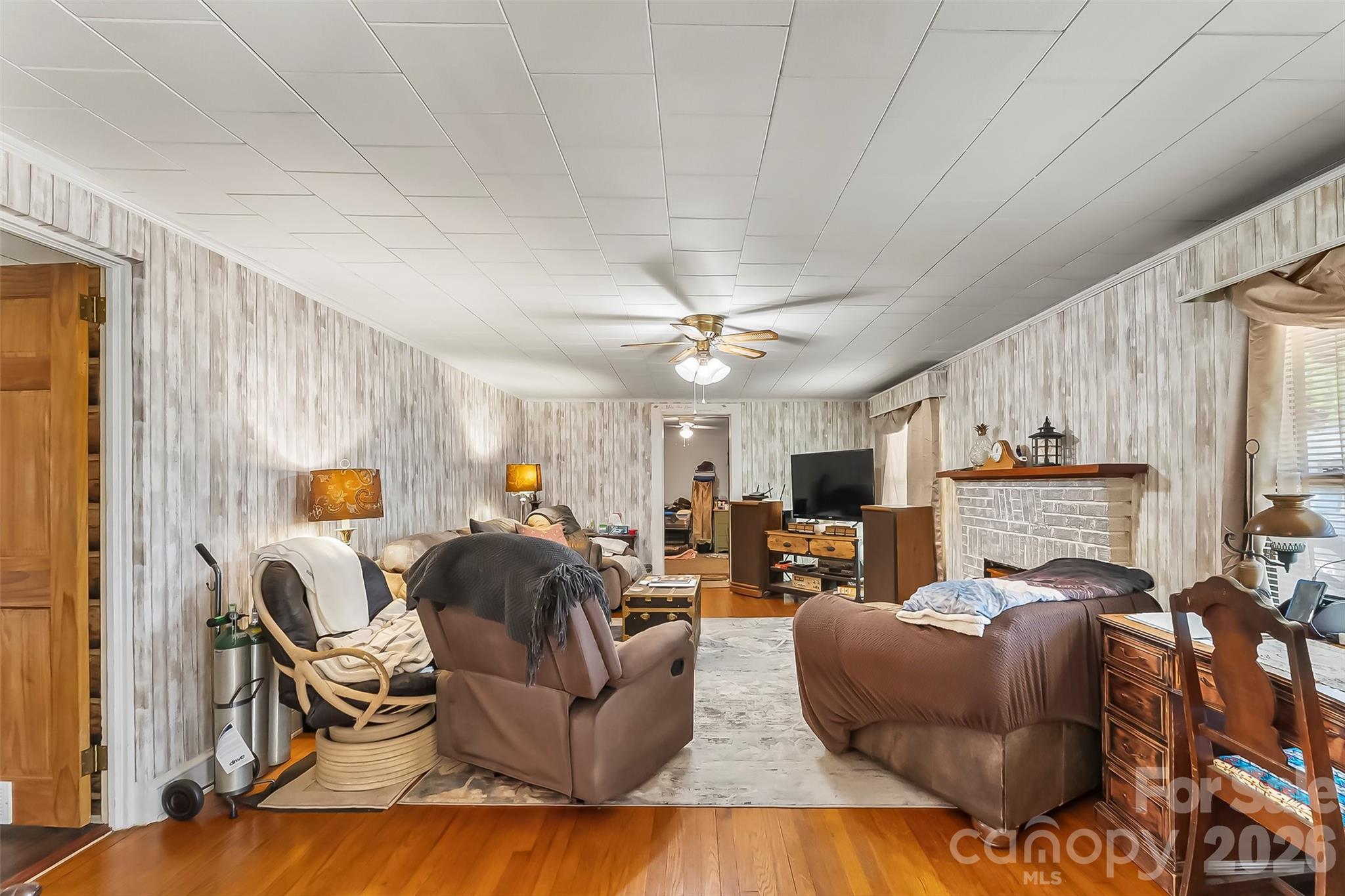 2706 Connelly Springs Road — Granite Falls