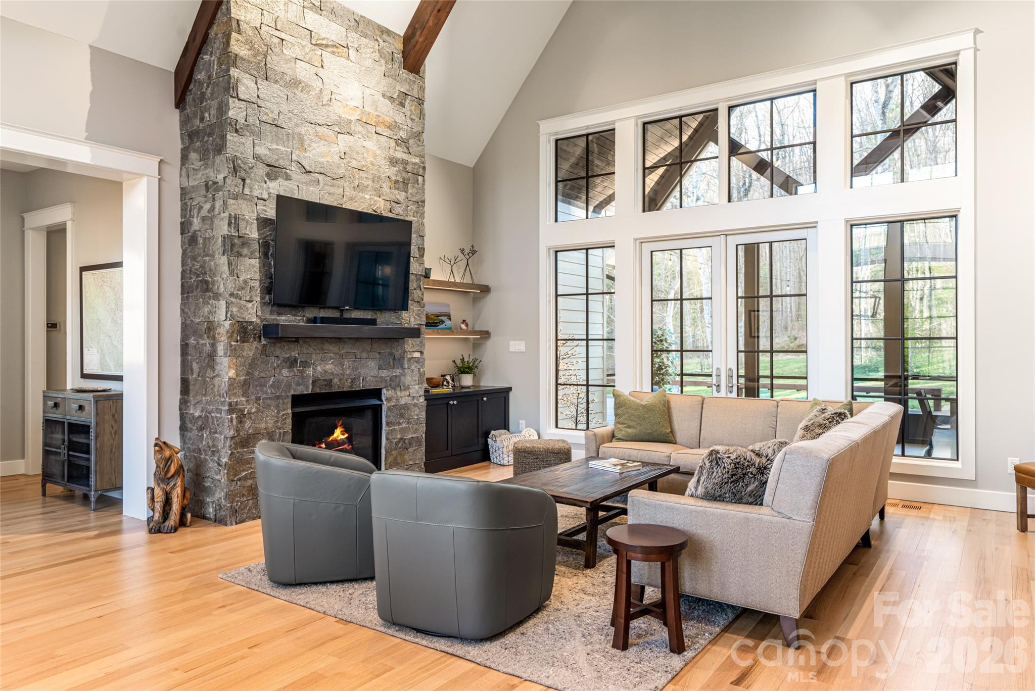 450 Barrington Drive — Asheville