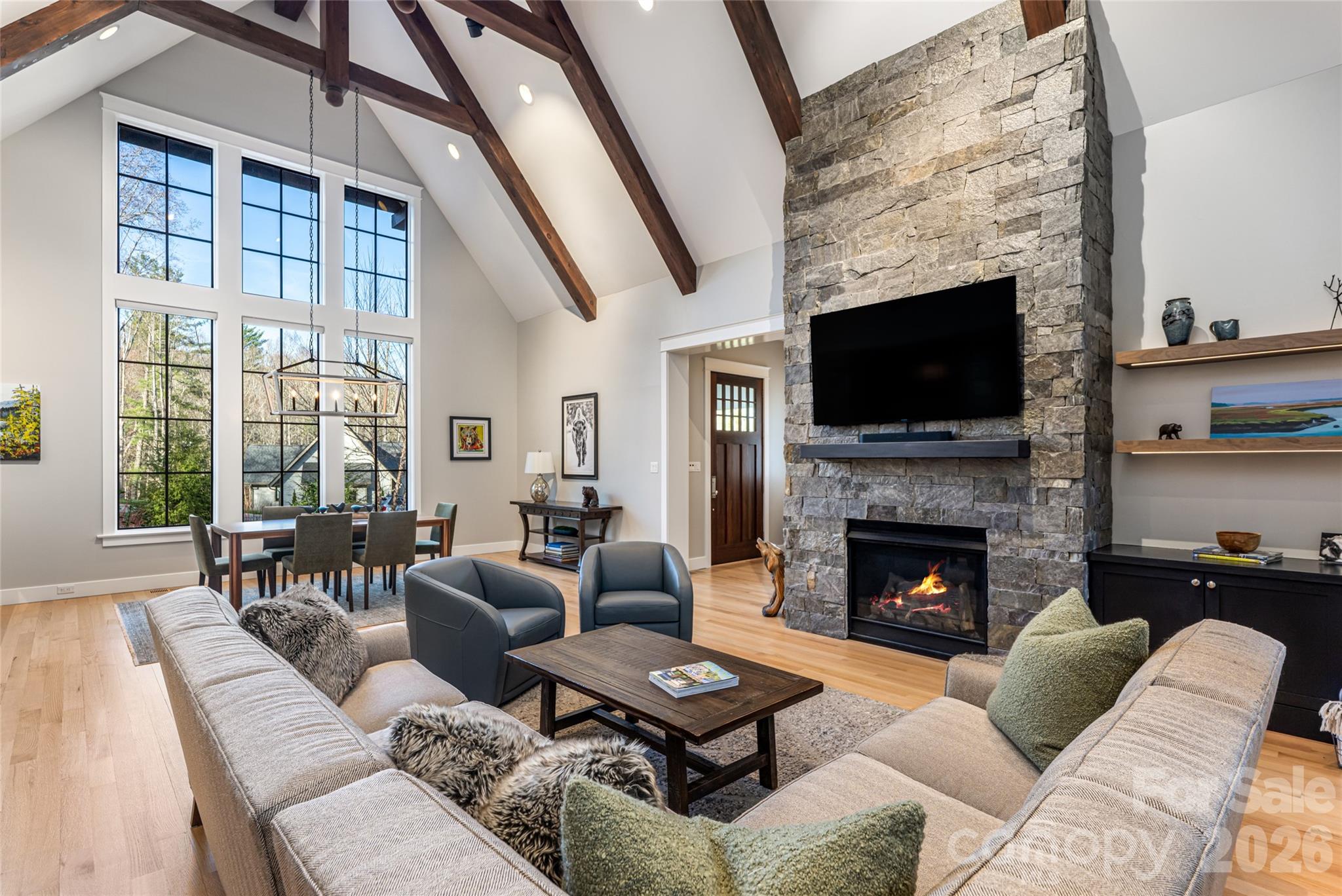 450 Barrington Drive — Asheville