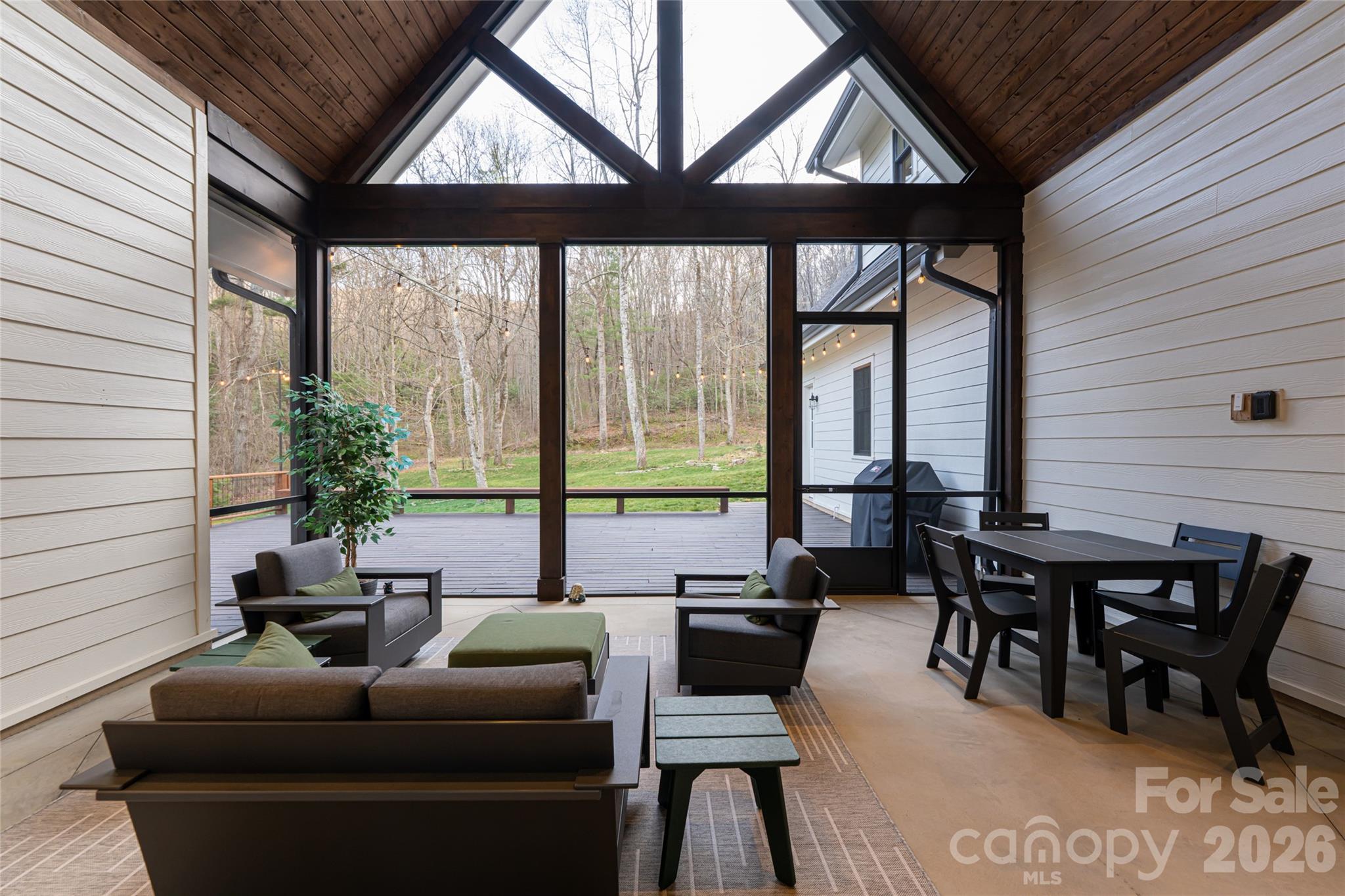 450 Barrington Drive — Asheville