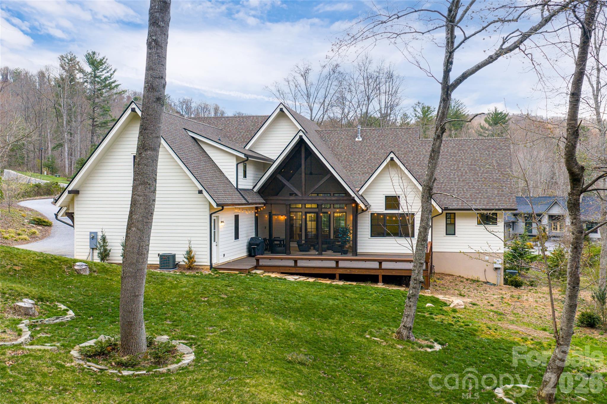 450 Barrington Drive — Asheville
