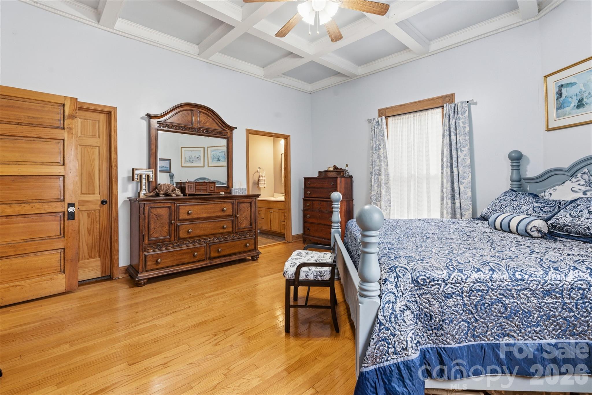 207 Oak Avenue — Hamlet