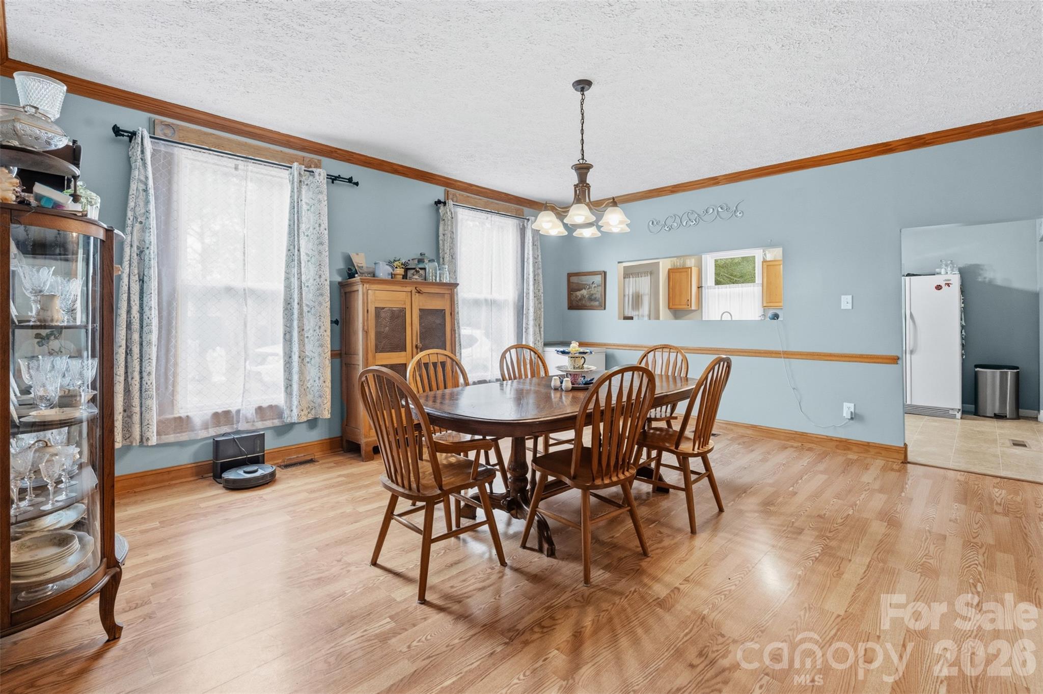207 Oak Avenue — Hamlet