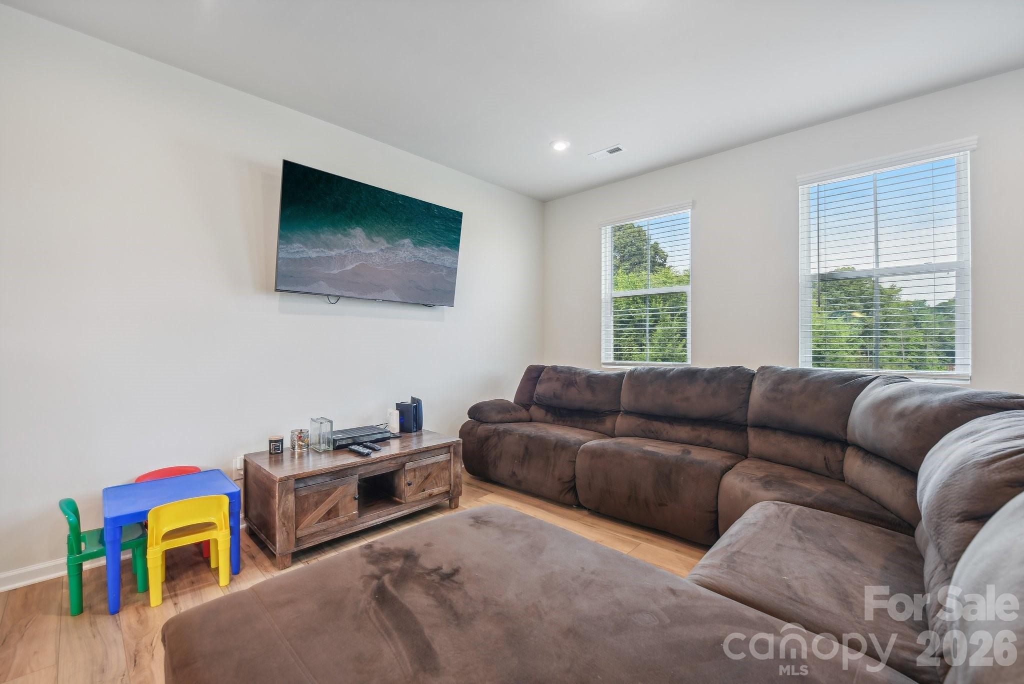 1134 Keydet Drive — Charlotte