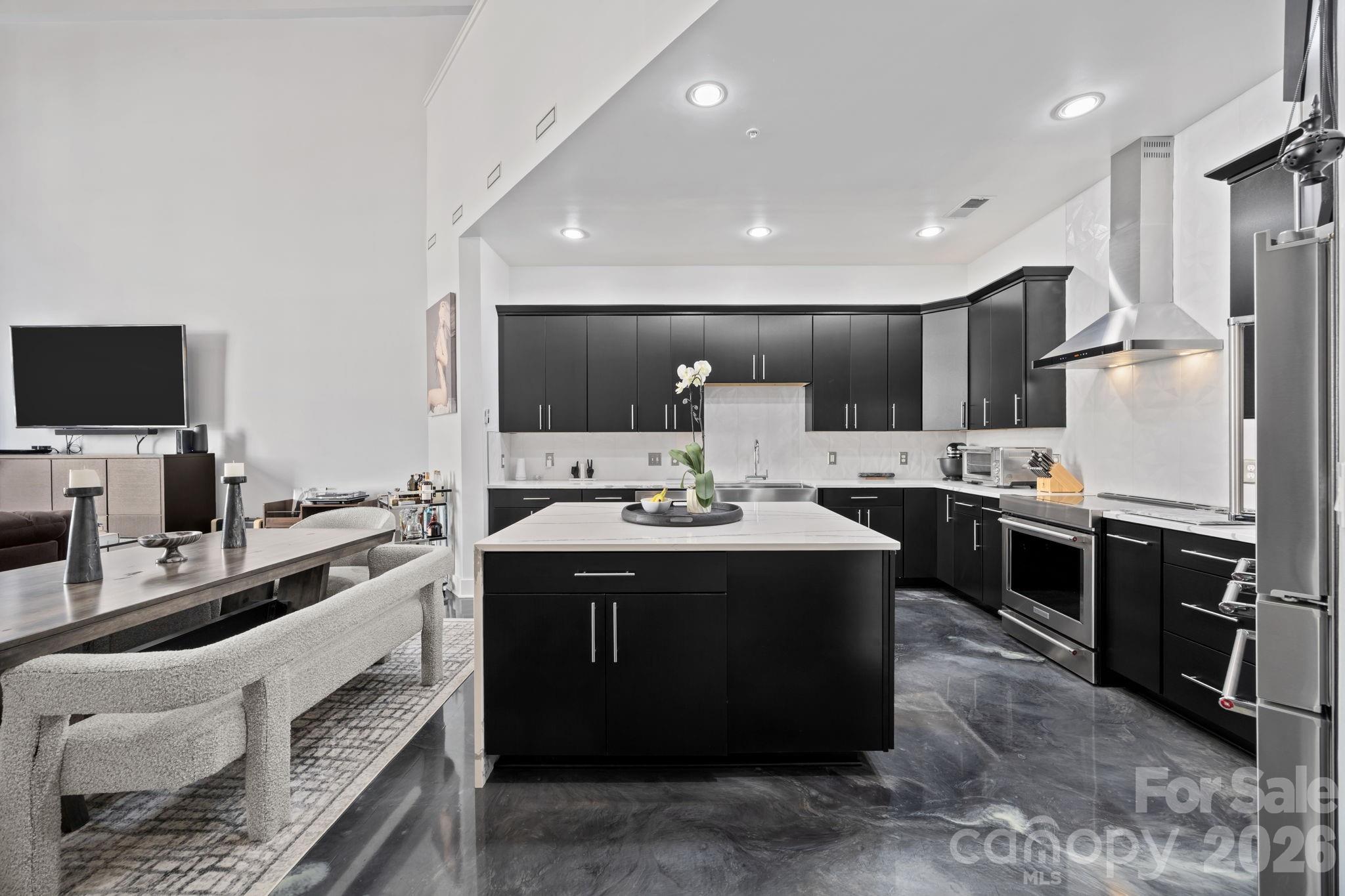 921 Westmere Avenue — Charlotte