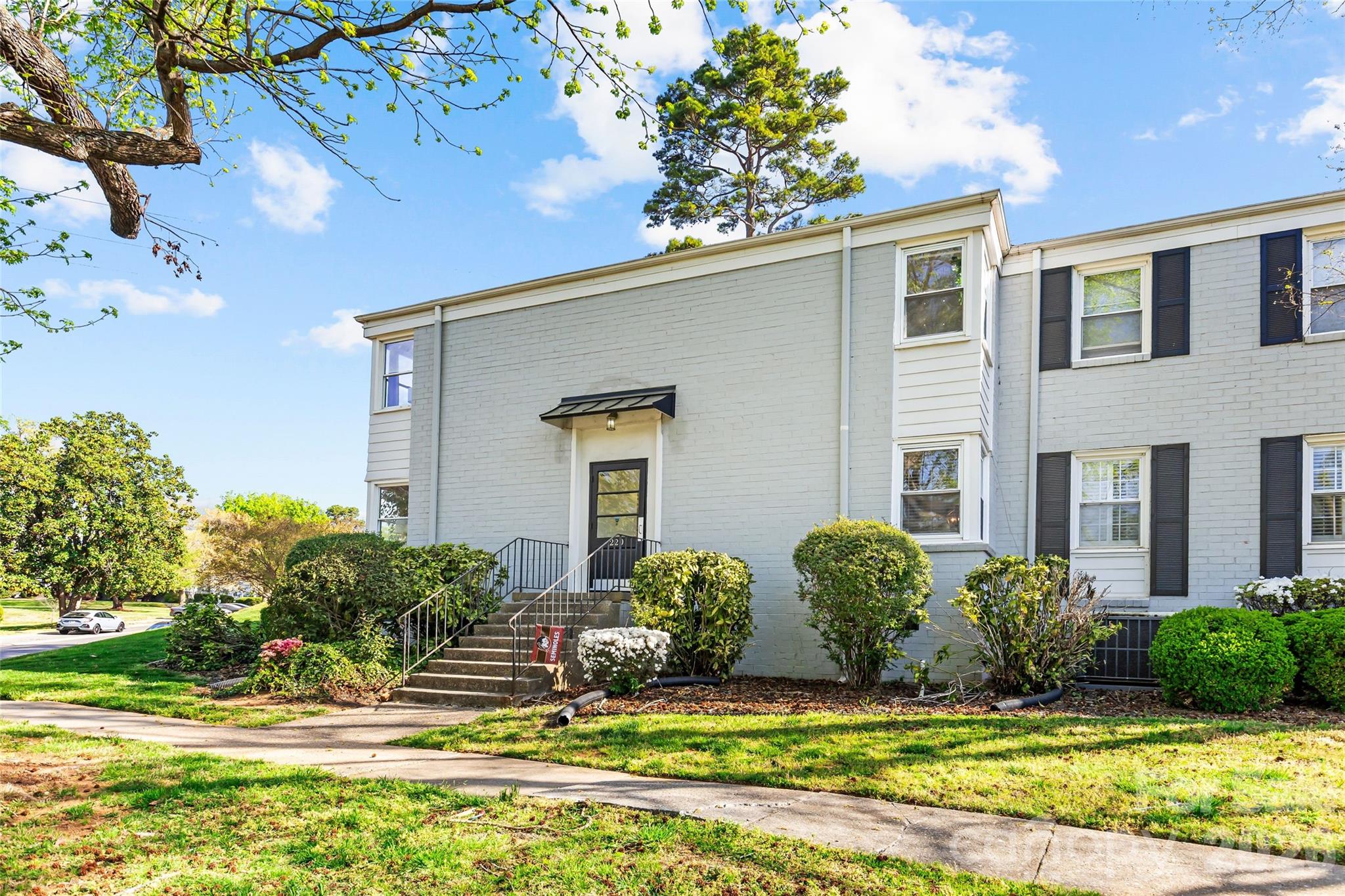 220 Wakefield Drive #B — Charlotte