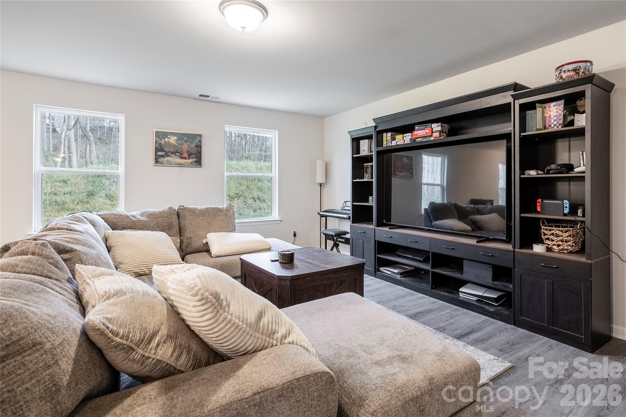 132 Crown Court — Kings Mountain