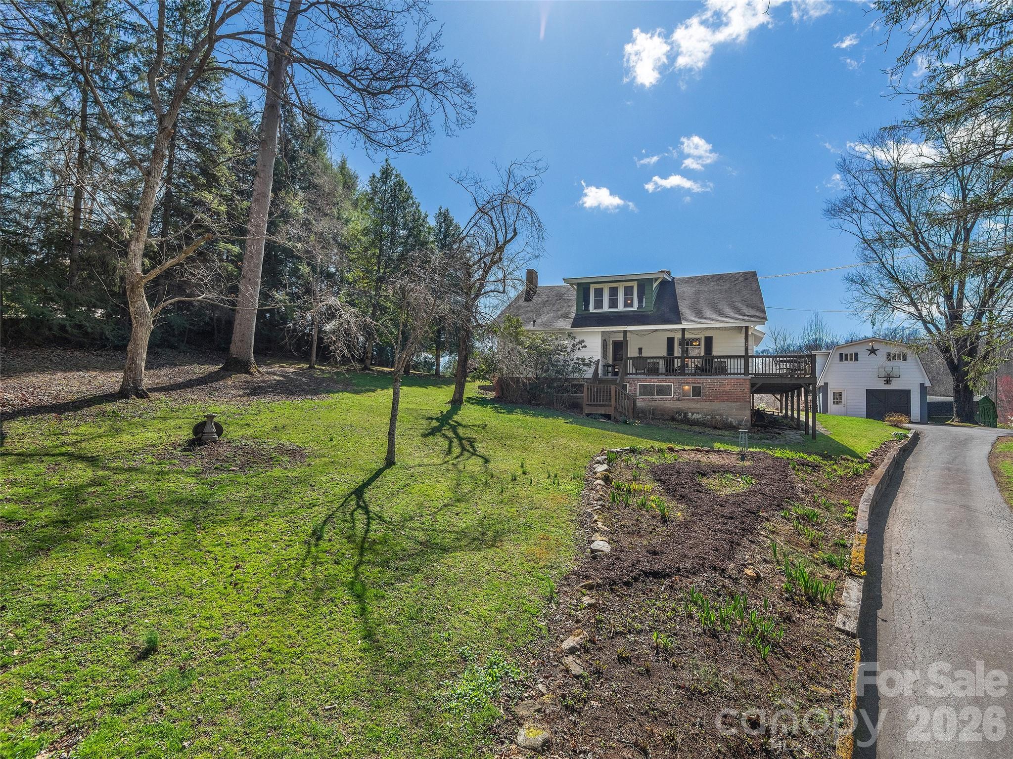 608 Evans Road — Canton