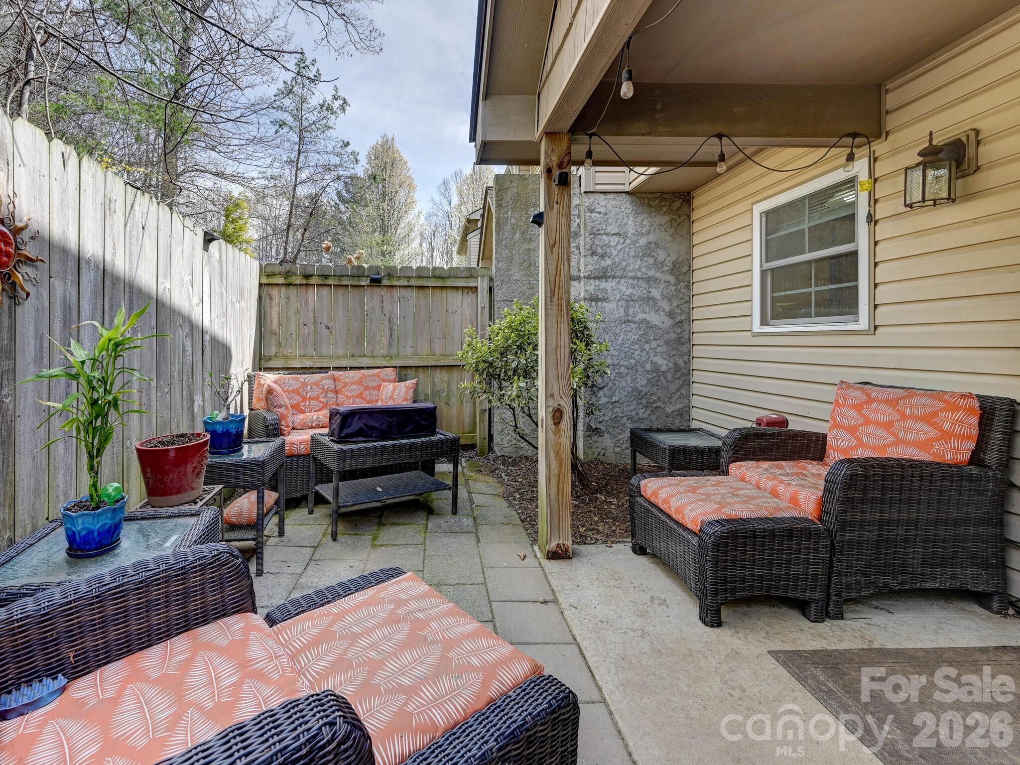 7 Mahogany Road — Arden