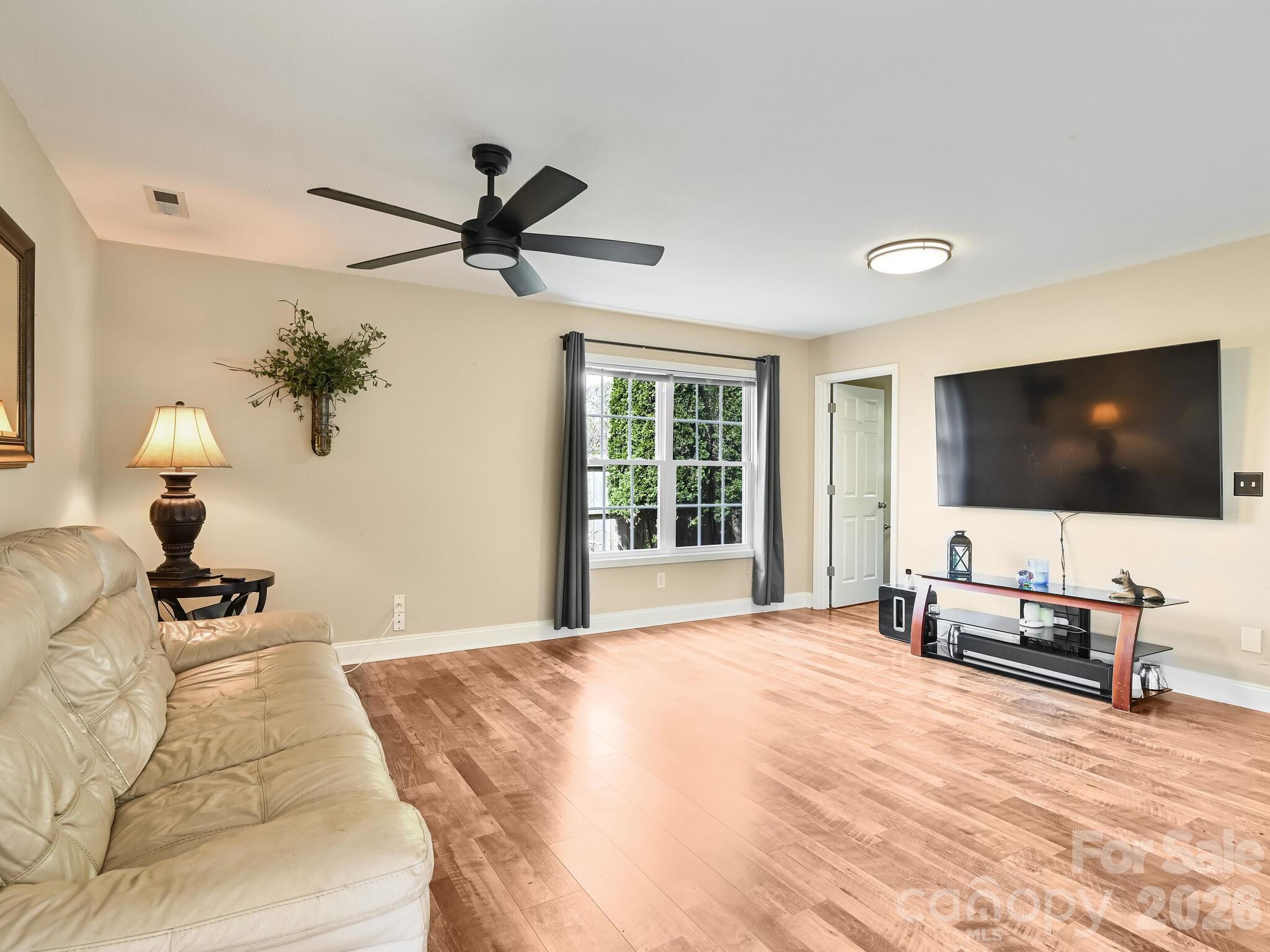 7 Mahogany Road — Arden