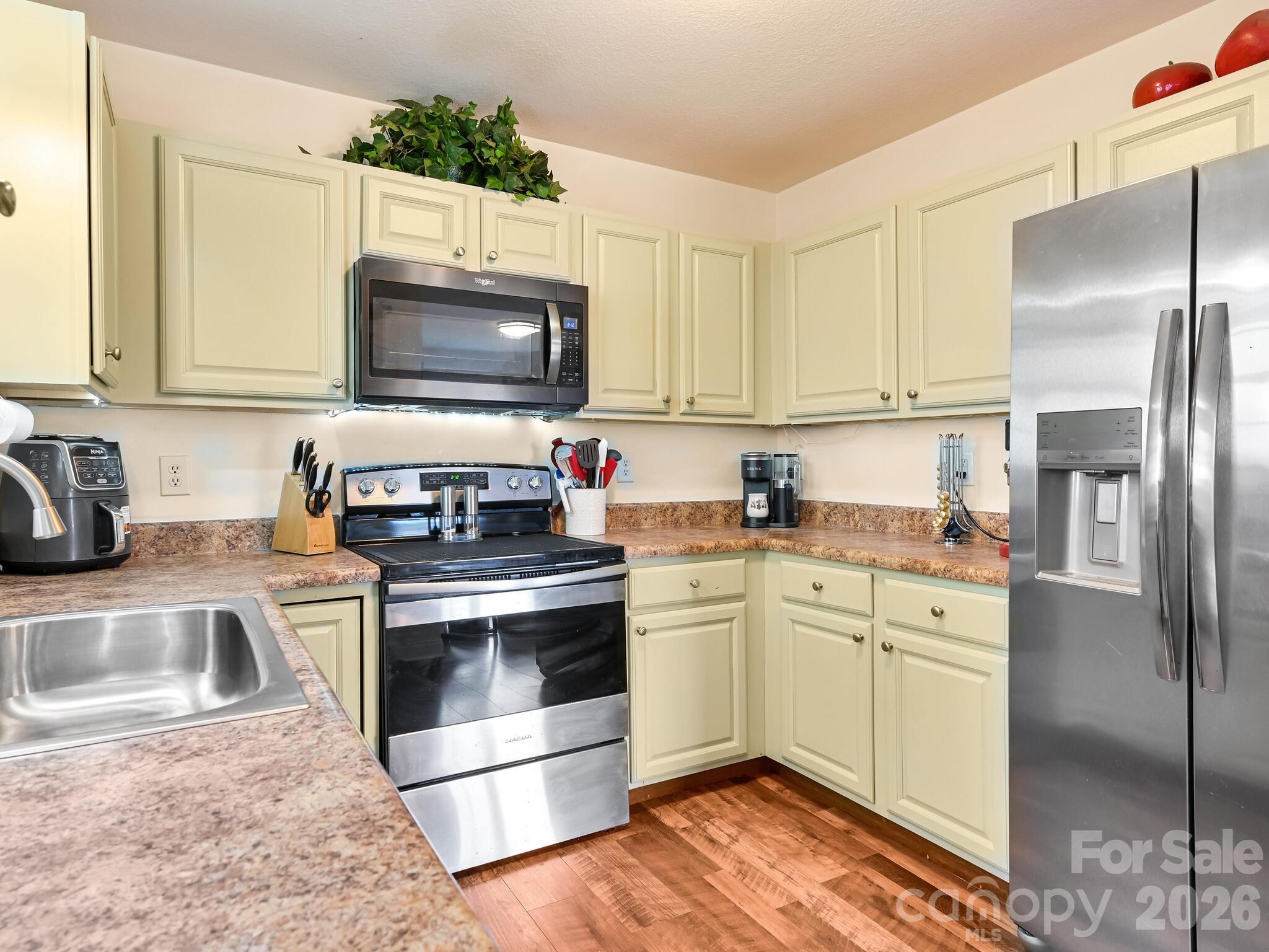 7 Mahogany Road — Arden