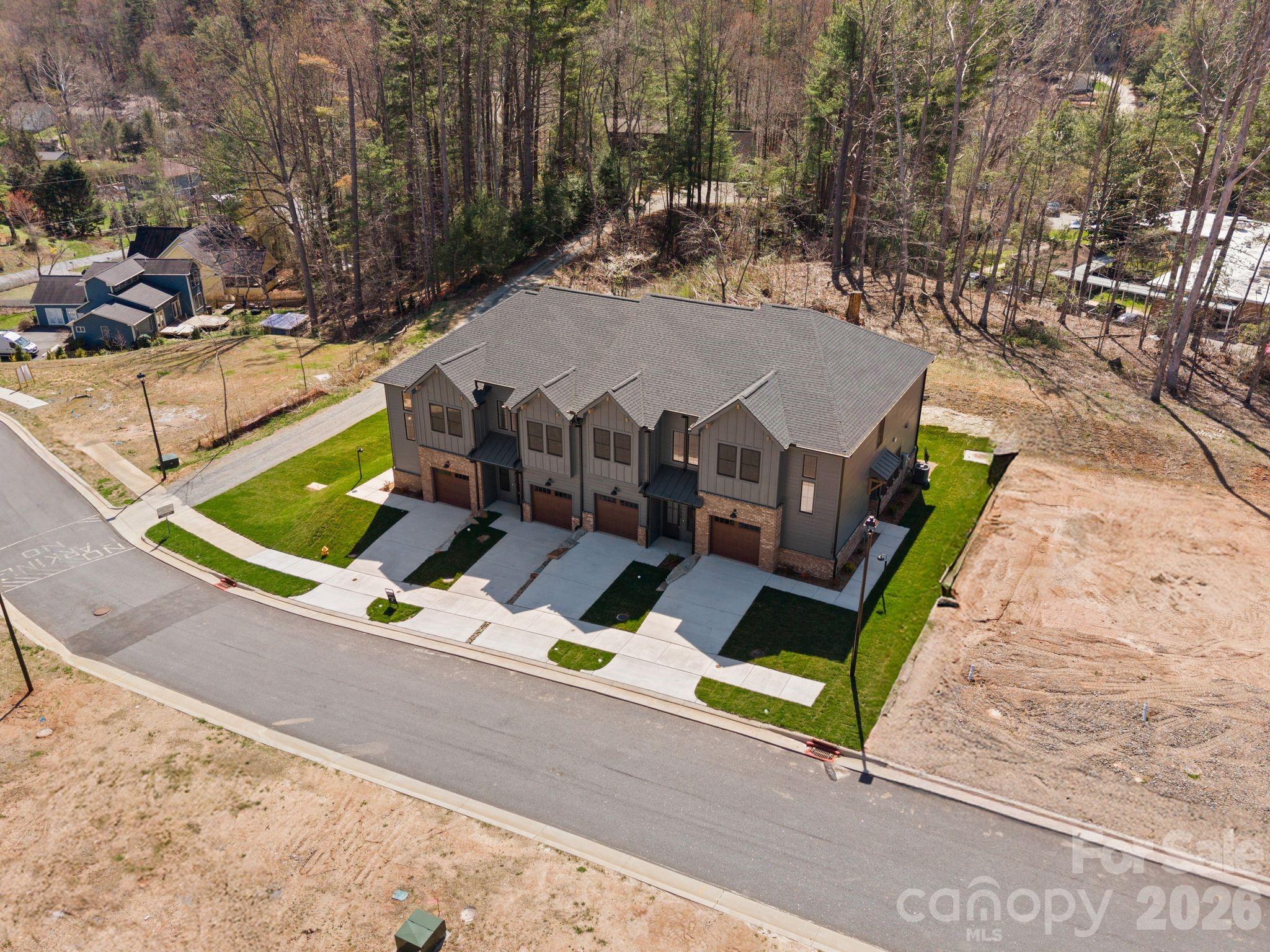 128 Collin Place — Asheville