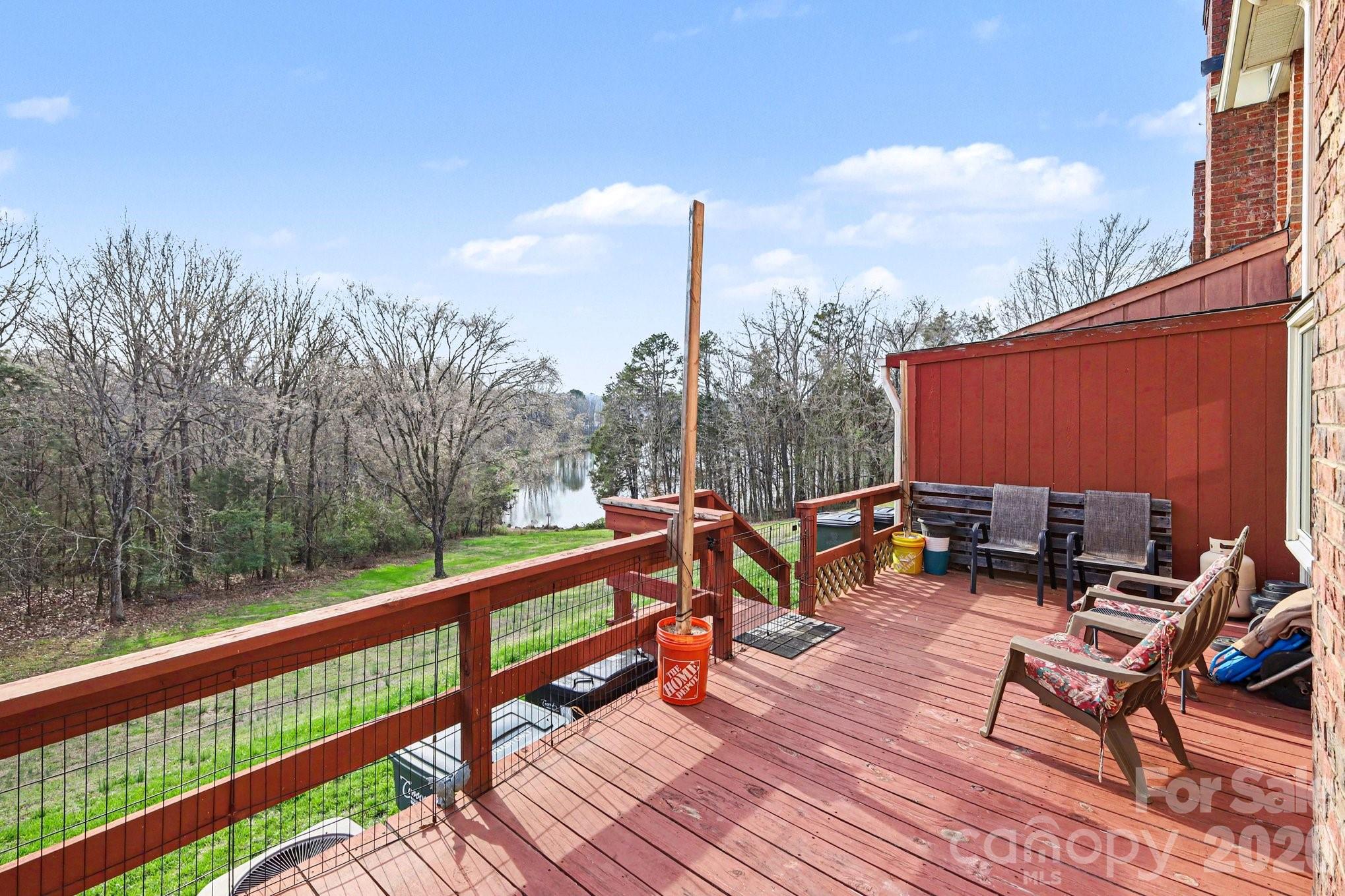 1162 Crestmont Drive SE — Concord