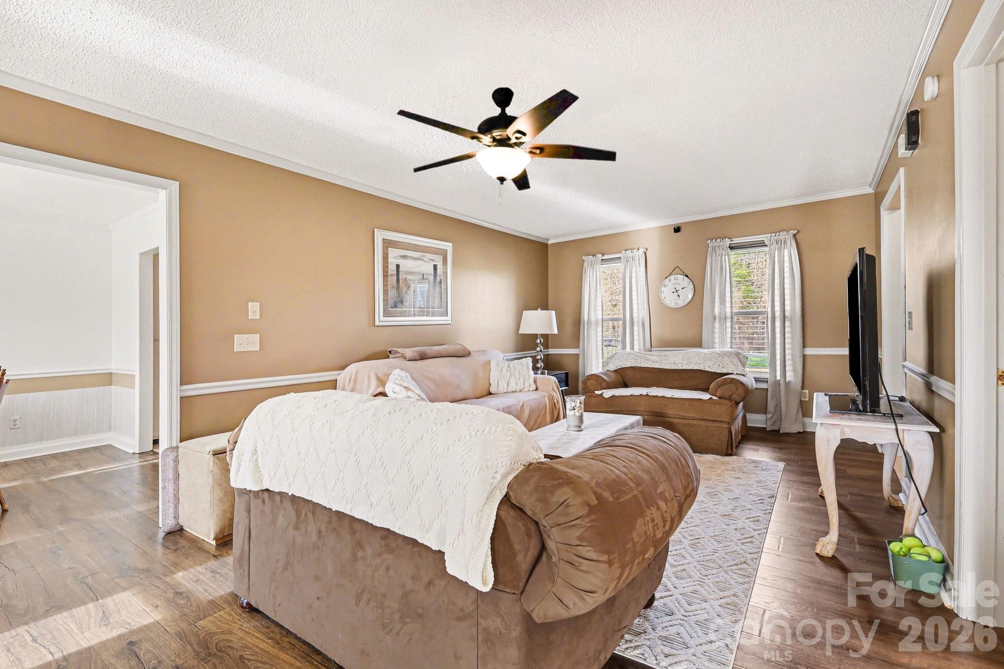 1162 Crestmont Drive SE — Concord